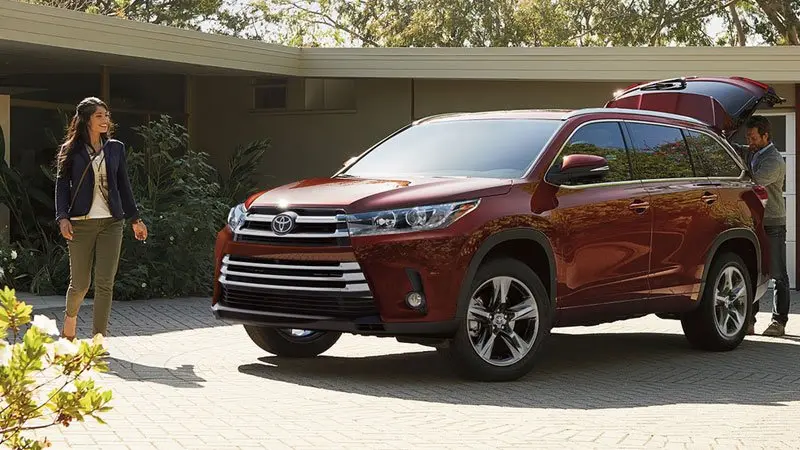 2018-Toyota-Highlander-07