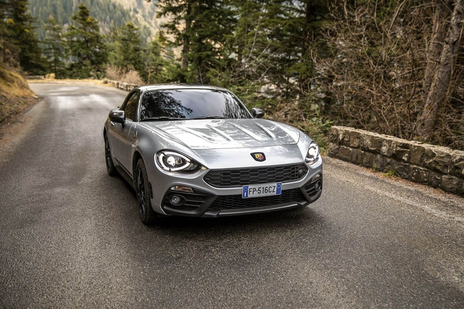 2019-abarth-595-124-70th-anniversary-43