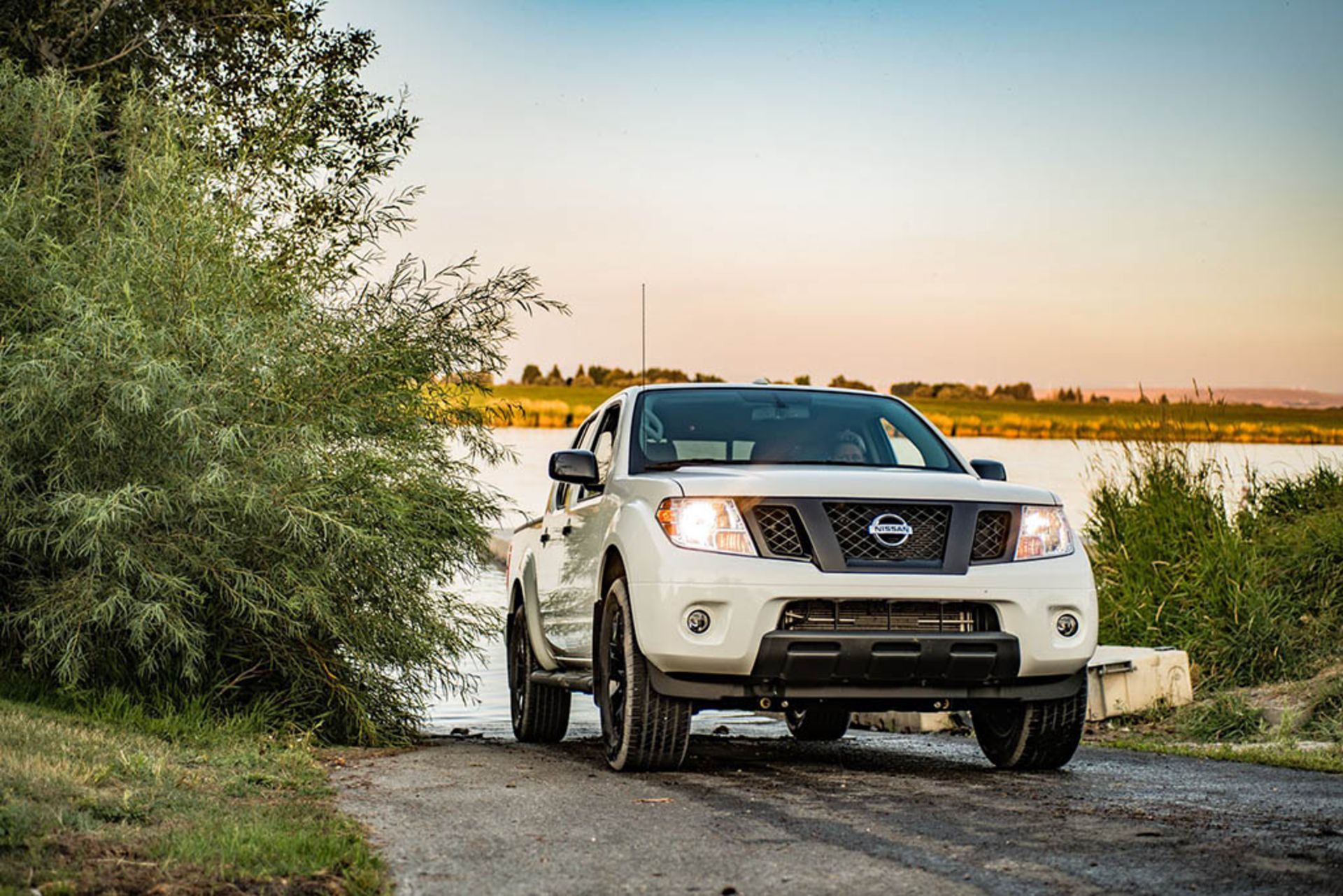 2019-nissan-frontier-07