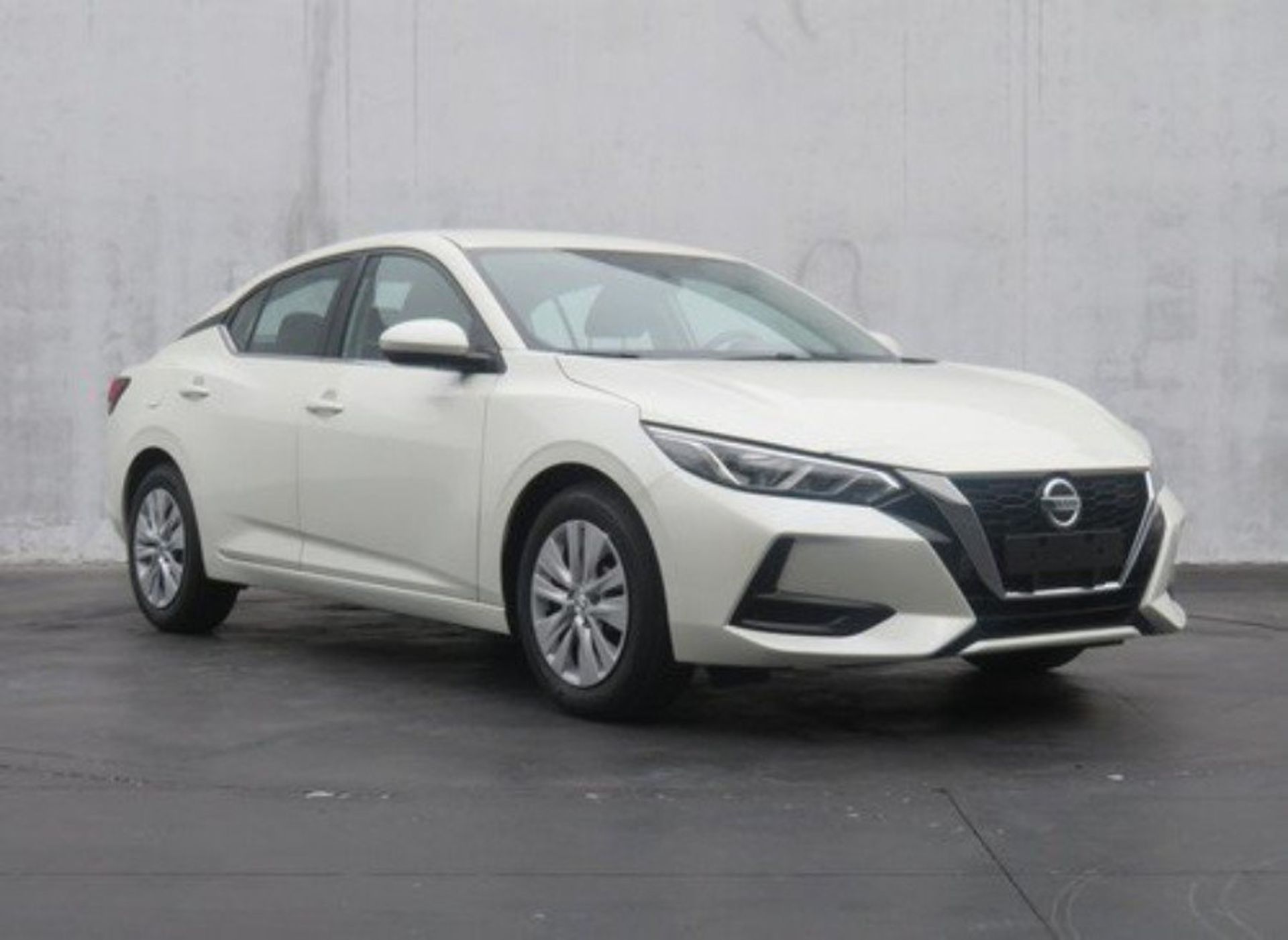 2020-nissan-sentrasylphy-1