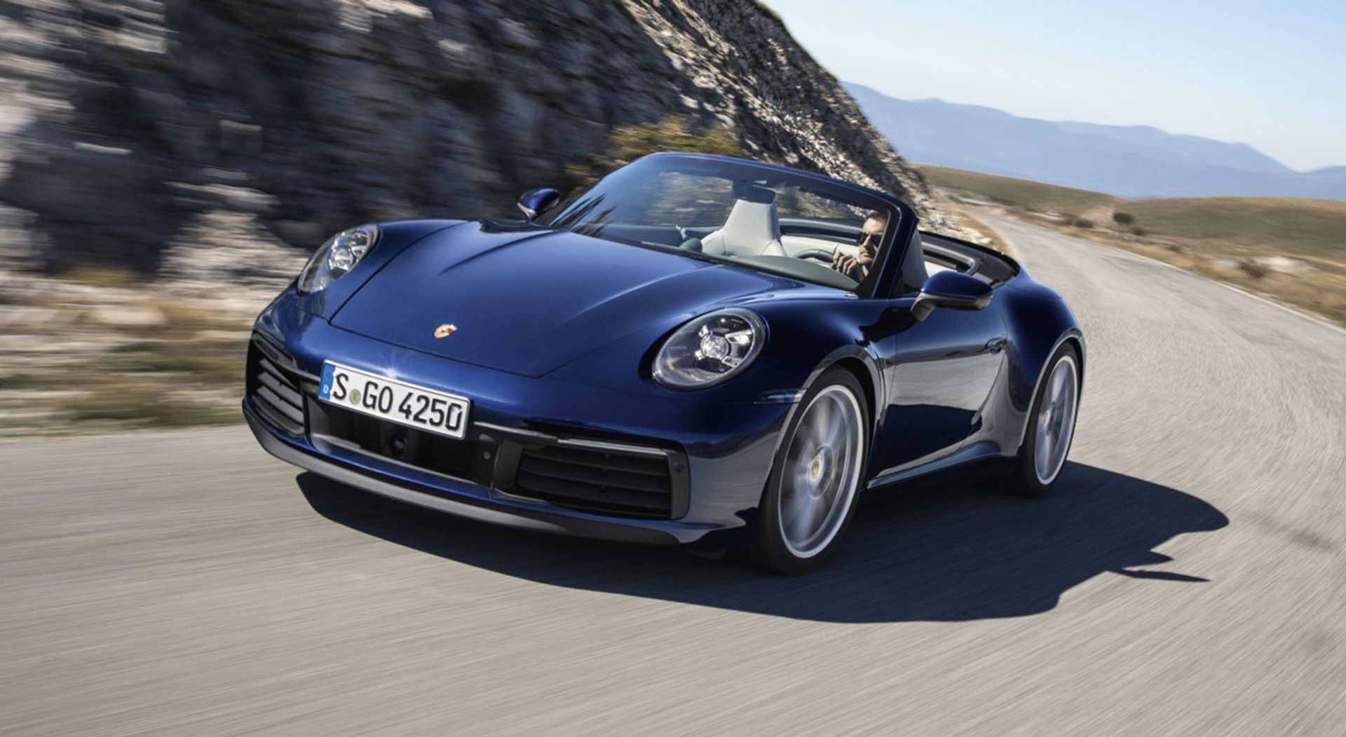 2020-porsche-911-convertible-4