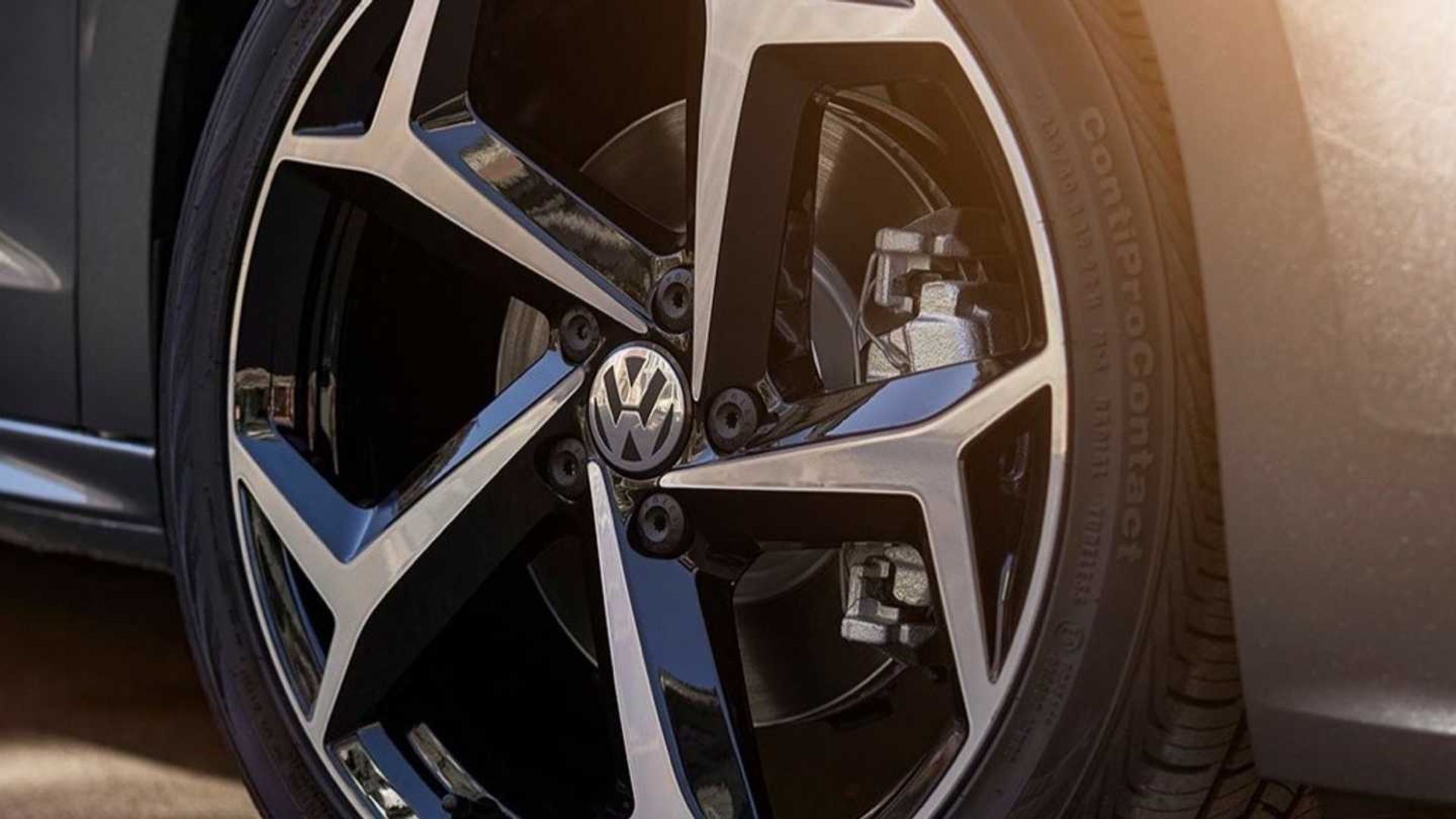 2020-volkswagen-passat-teaser