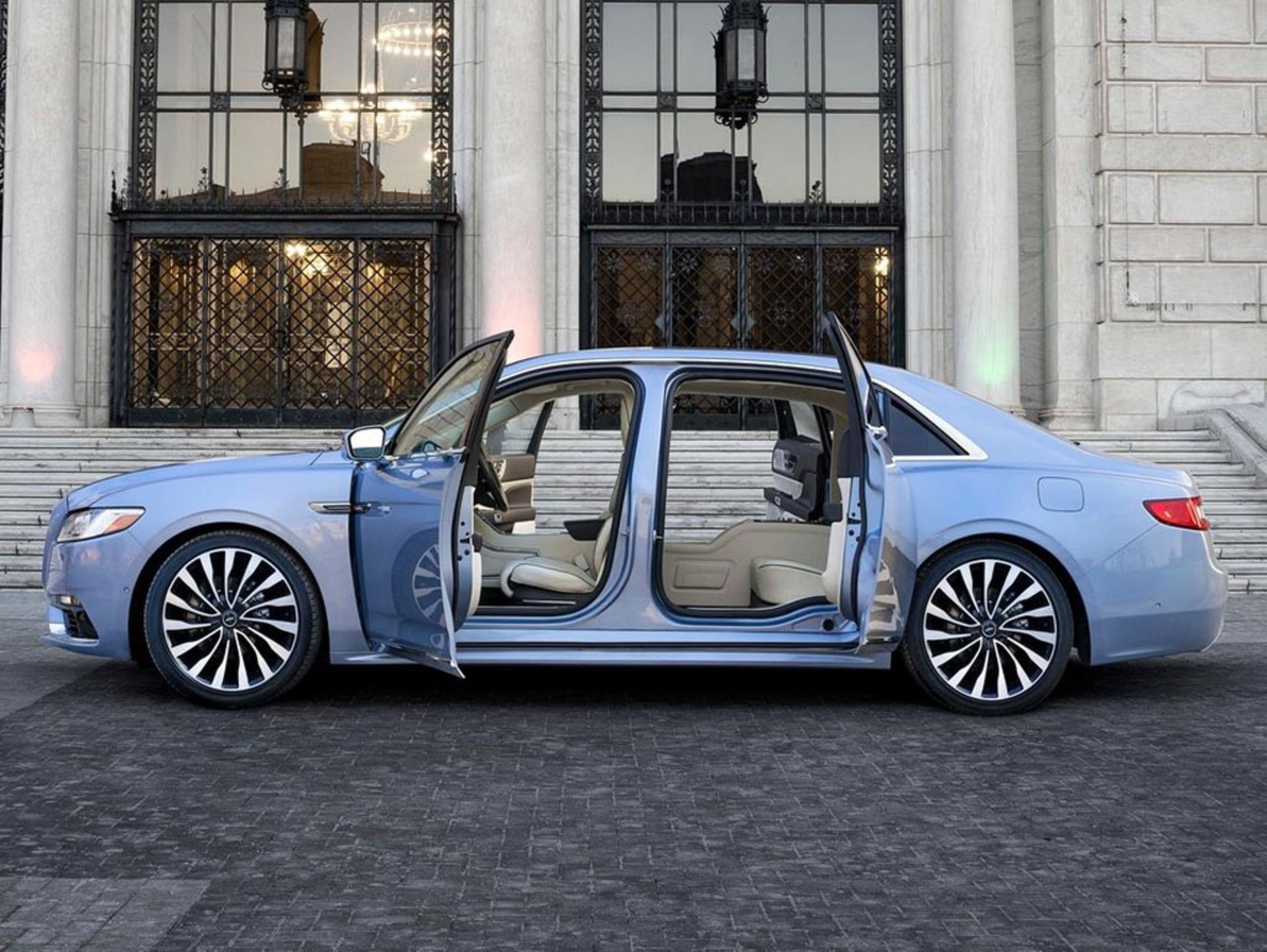 Lincoln-Continental_80th_An