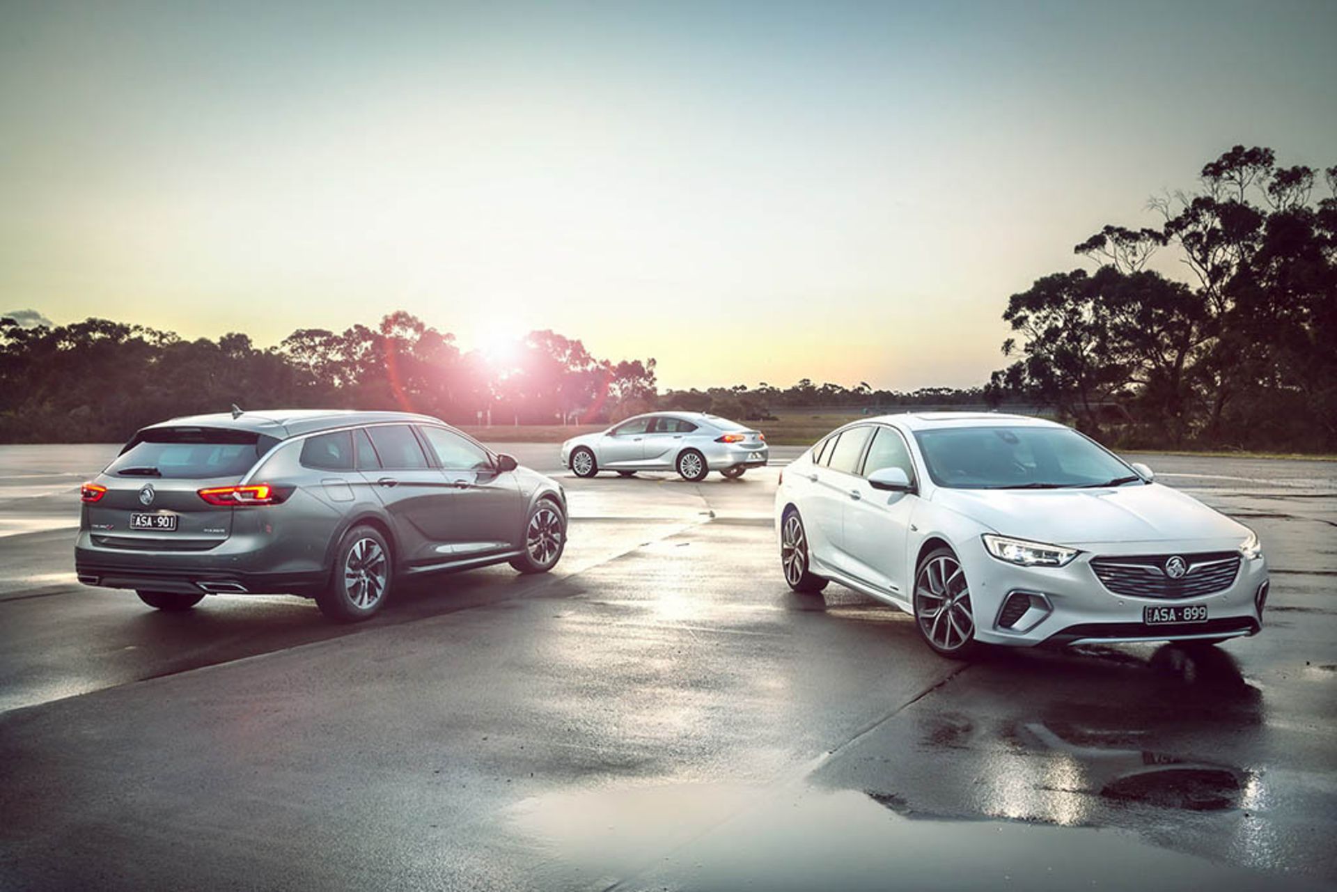 2018-commodore-_vxr-calais-calais-v-tourer_low