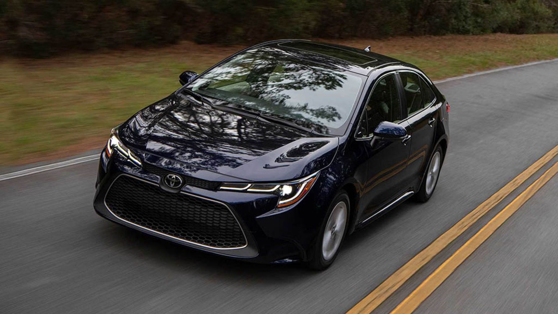 2020-toyota-corolla-sedan 5
