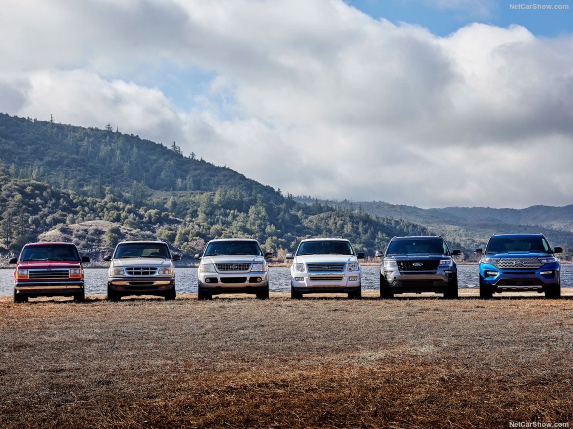 Ford-Explorer-2020-1024-0d