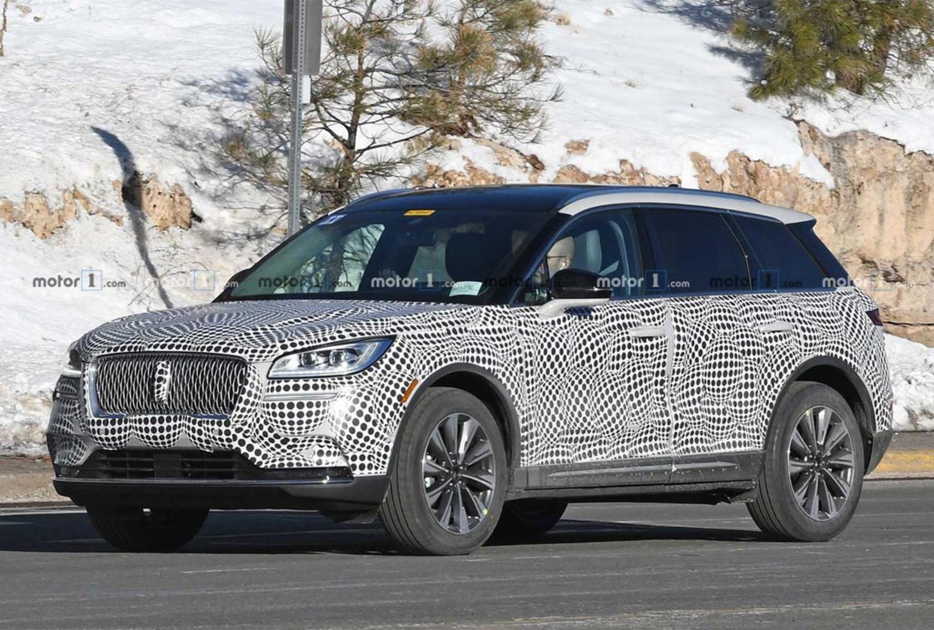 Lincoln-Corsair-Spy-1