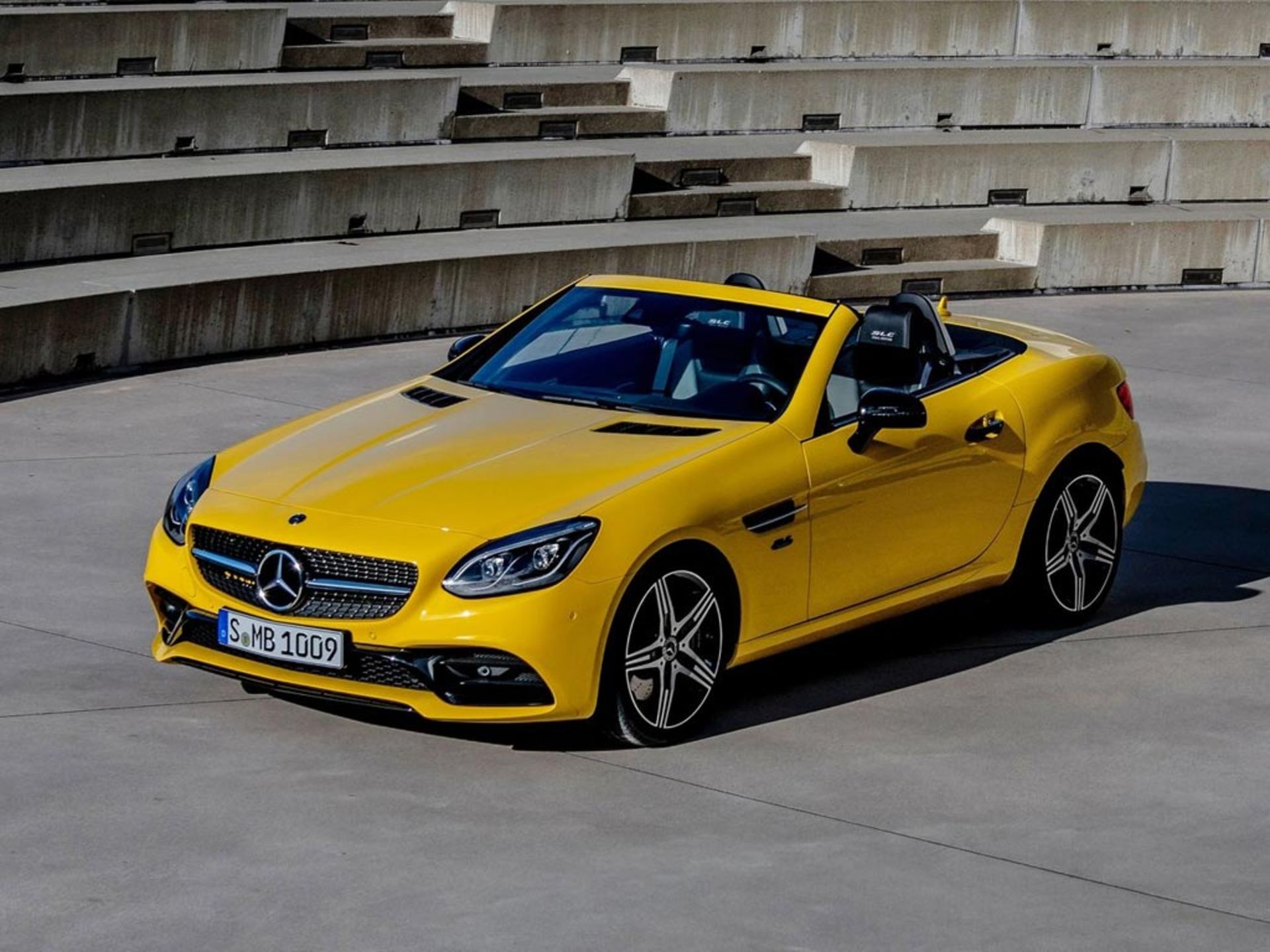 Mercedes-Benz-SLC-2