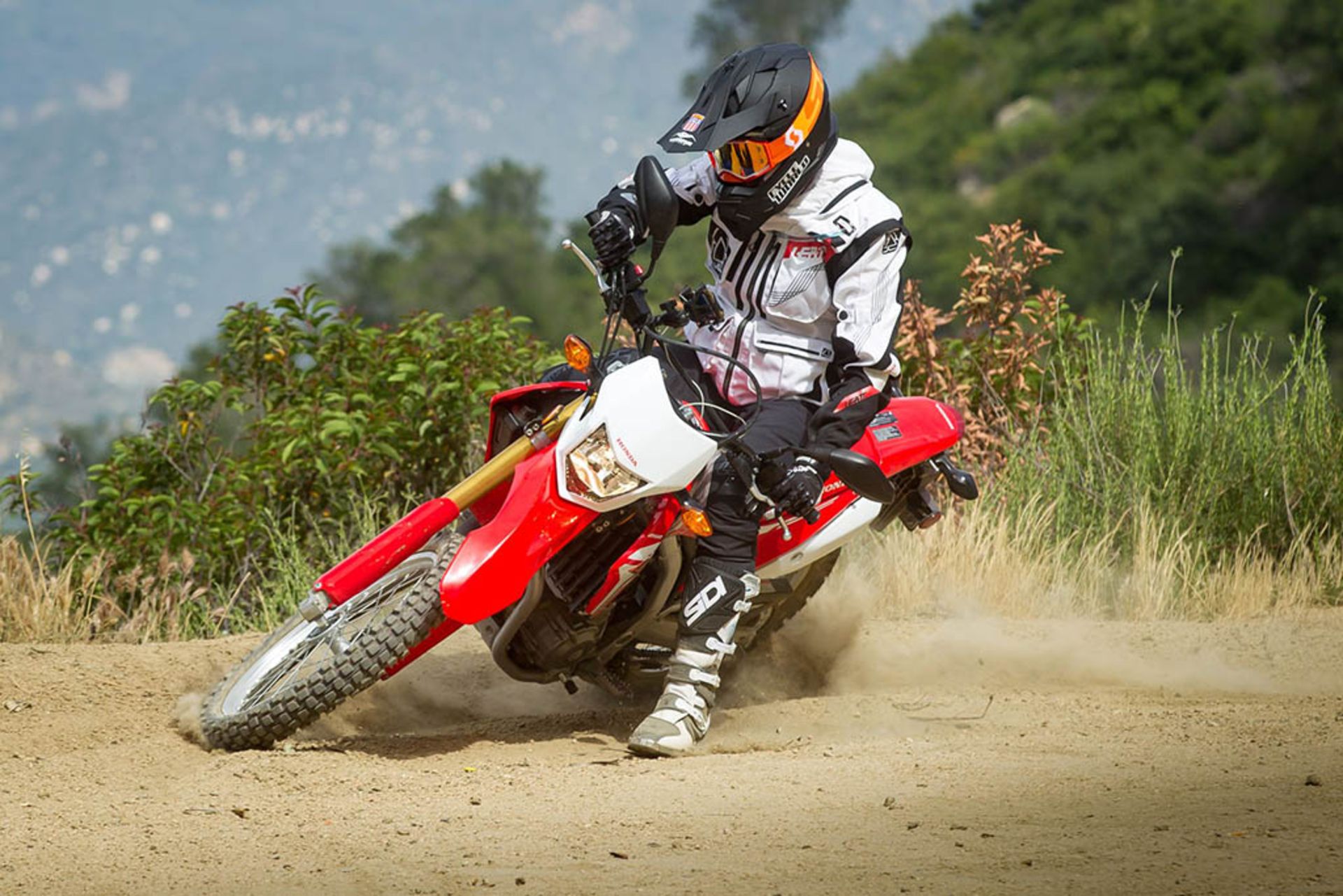 cw0517-2017-honda-crf250l-crf250l-rally-first-ride-review-image-18