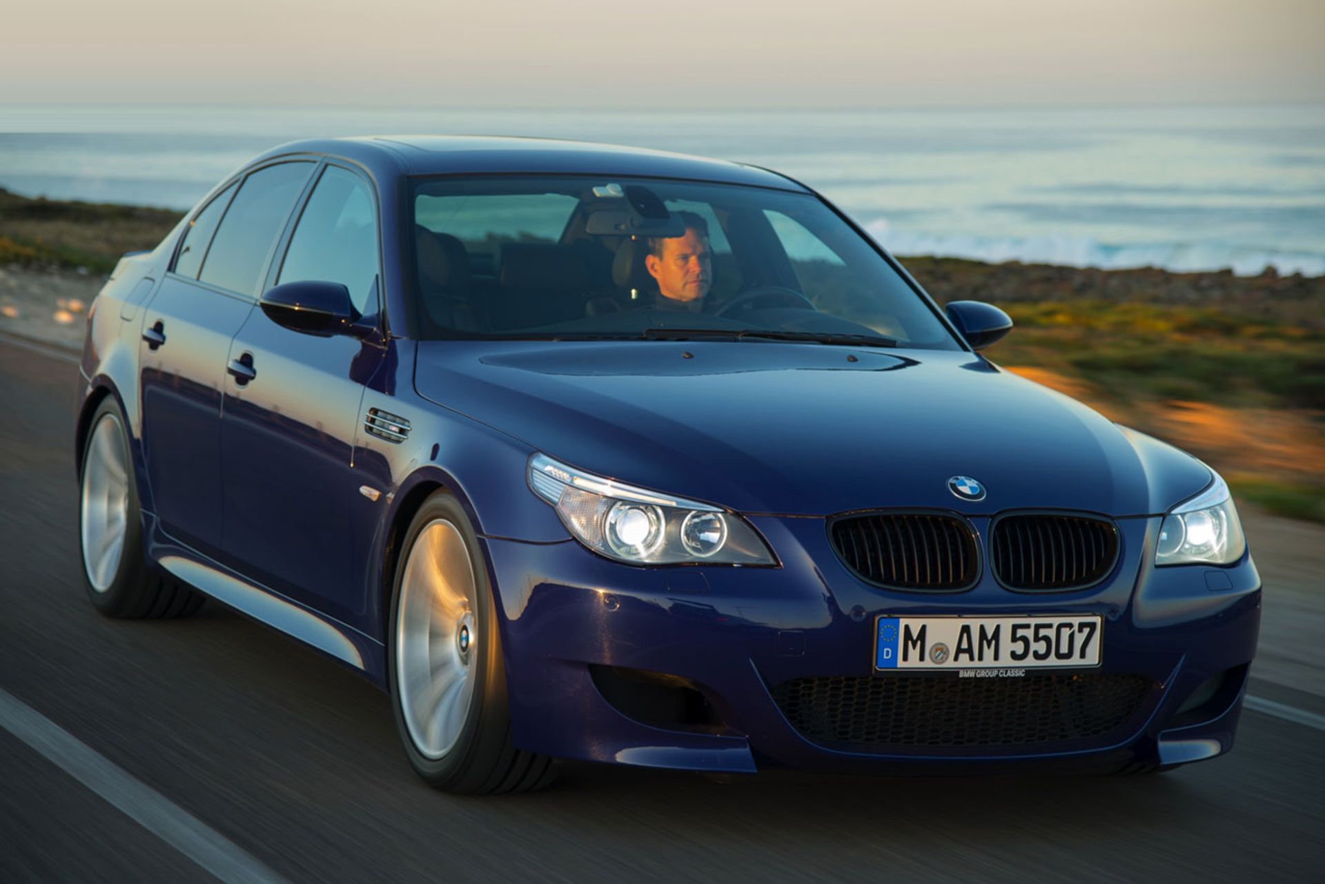 E60-BMW-M5-16