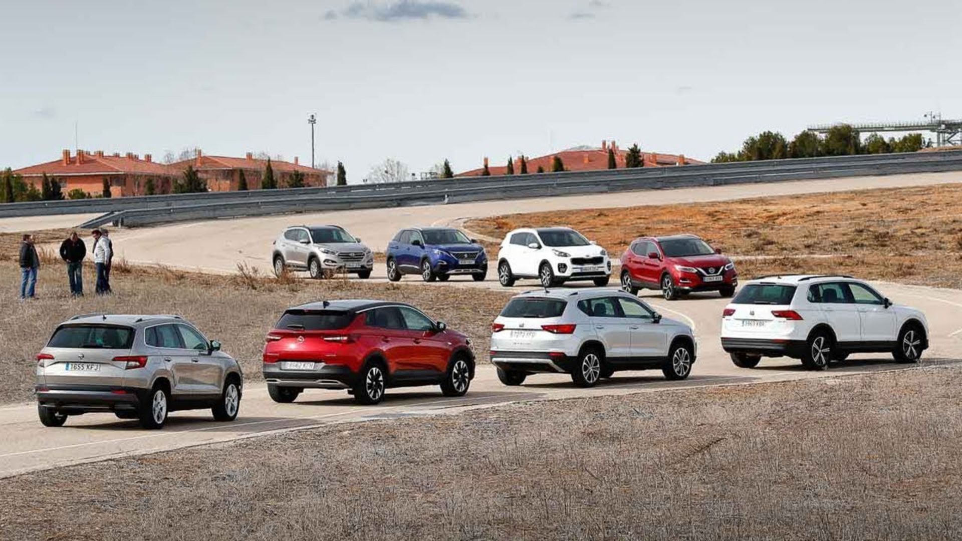 Qashqai vs Ateca vs Peugeot 3008 vs Tiguan vs Sportage vs Karoq vs Tucson vs Grandland X