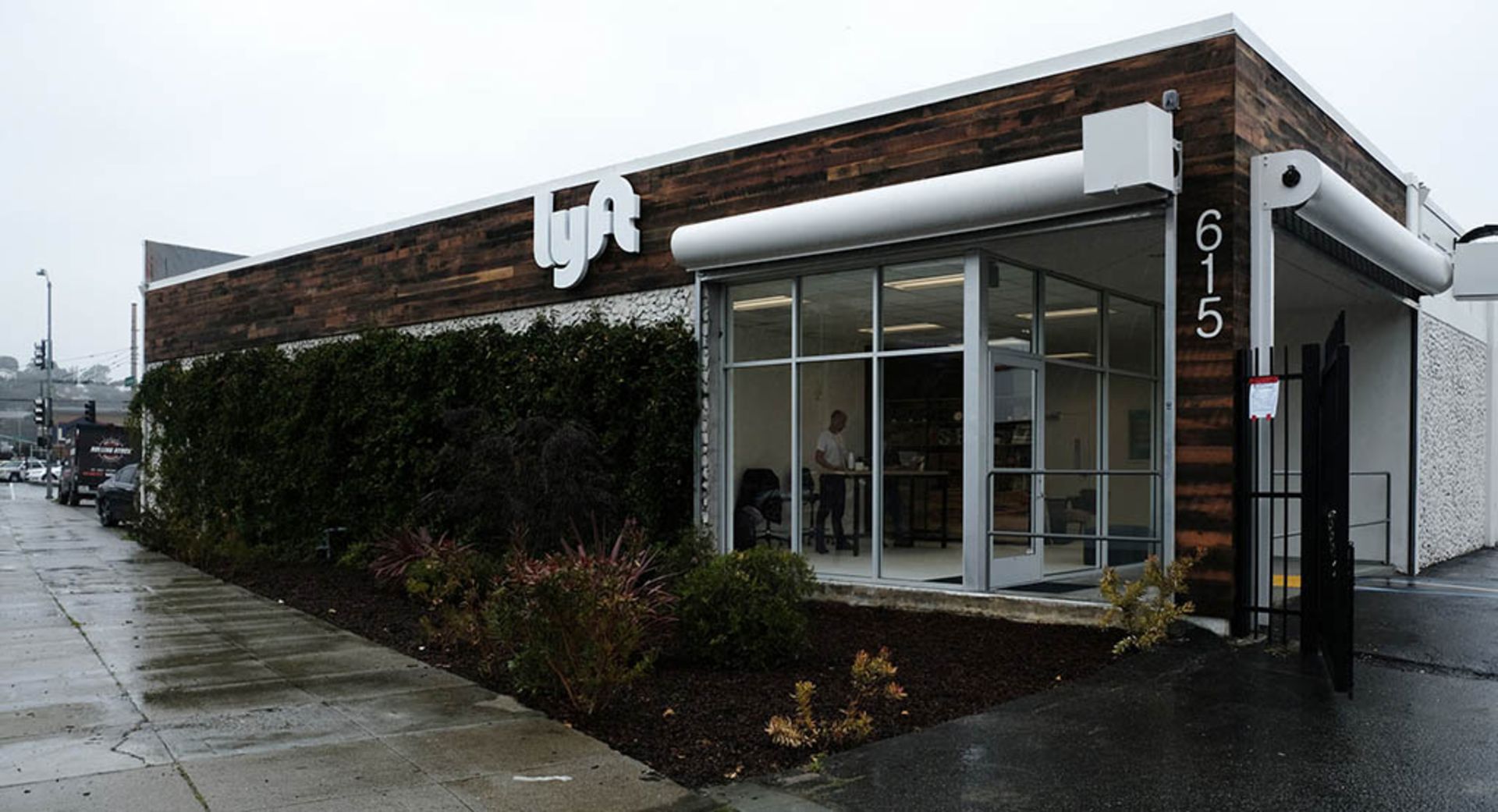 lyft-repair-garages-