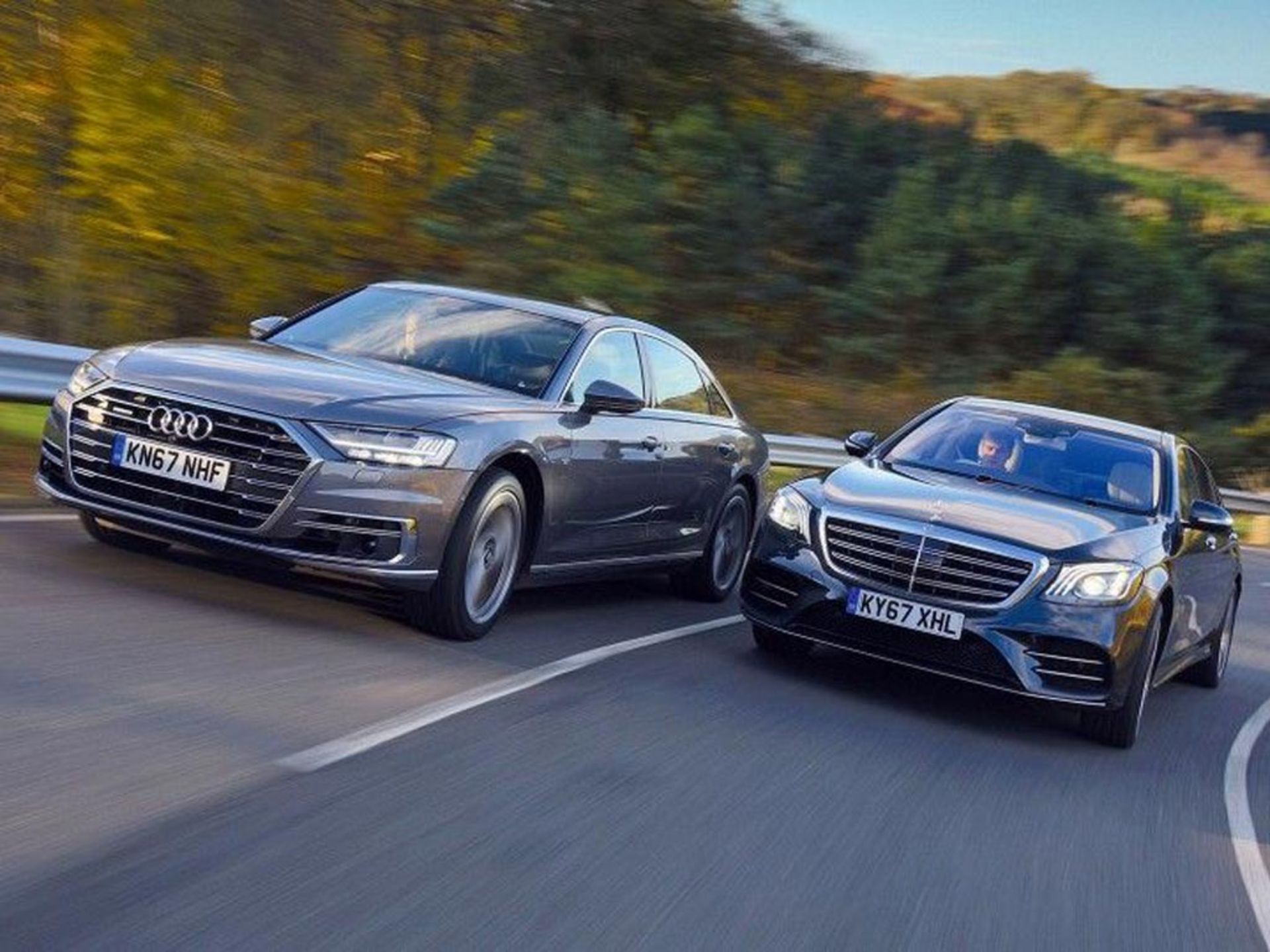 Audi-S8-VS-Mercedes-S-Class