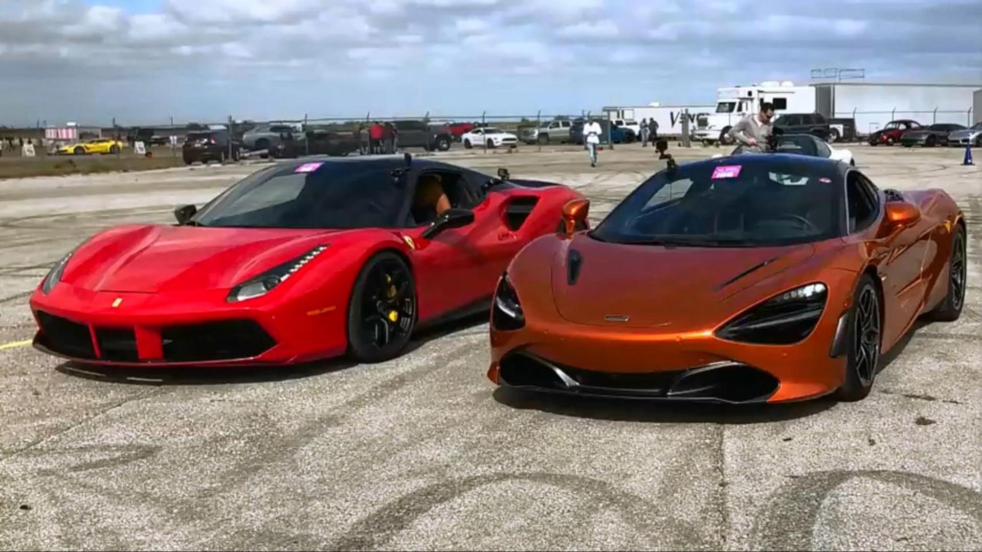 Ferrari-488-VS-McLaren-720S