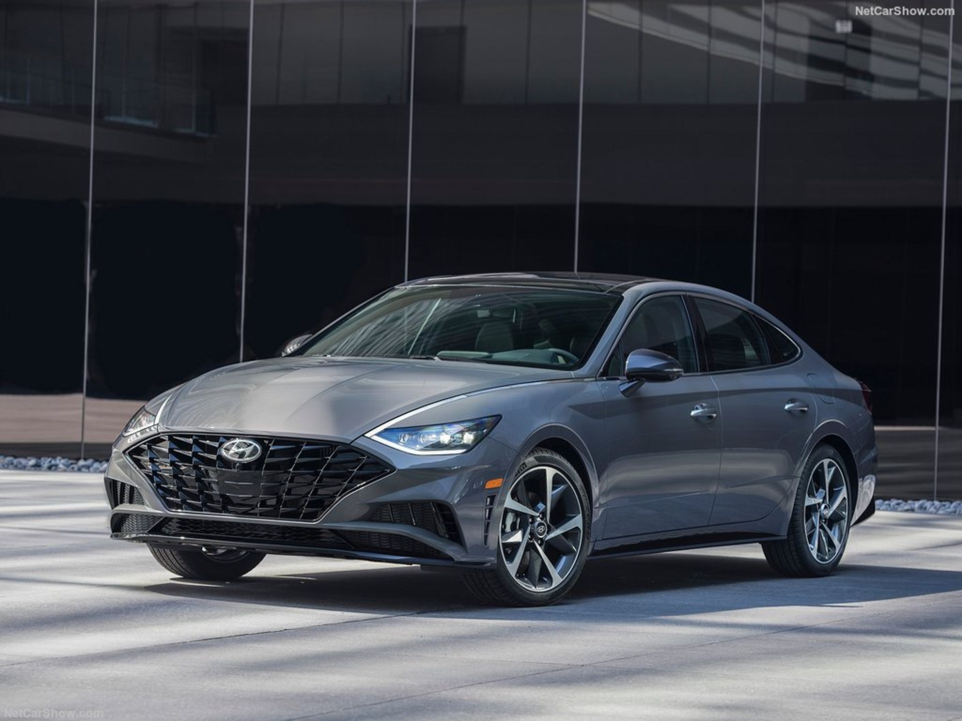 Hyundai-Sonata-2020-1024-01