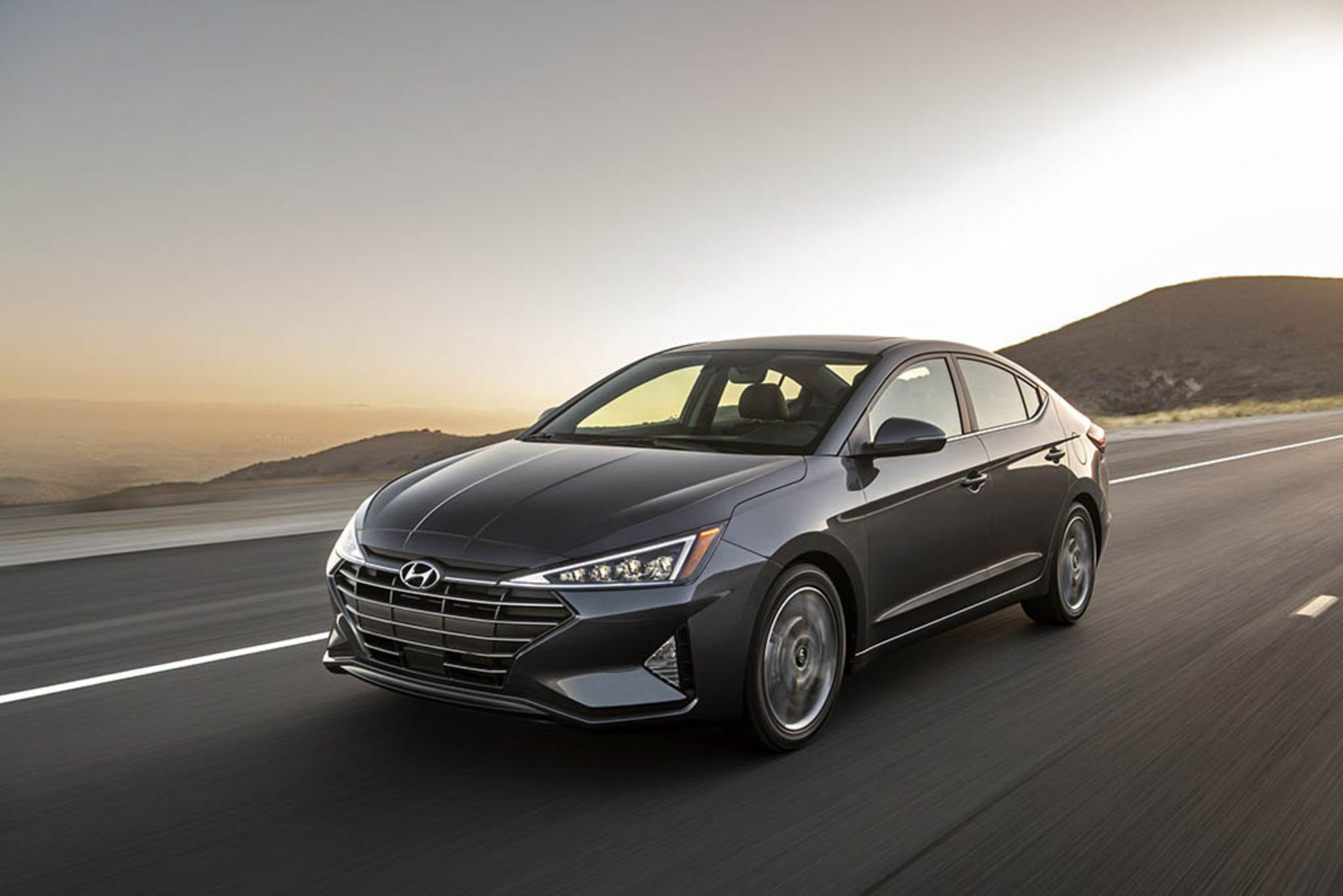 2020-hyundai-elantra-4