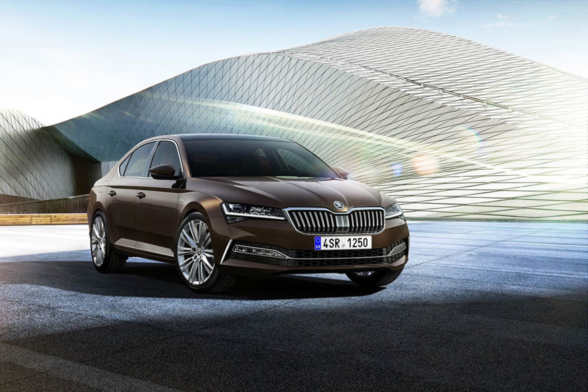 2020-skoda-superb-unveiled-officially-4