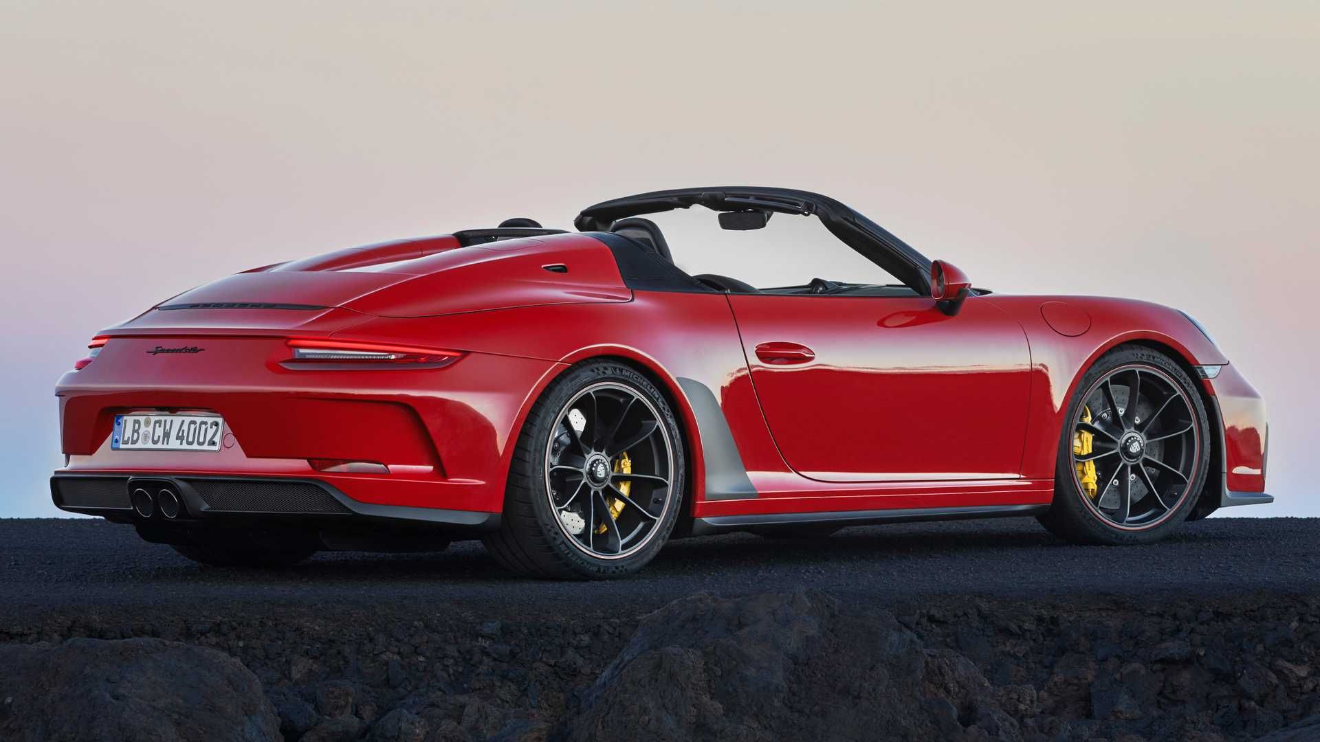 38 - 2019-porsche-911-speedster