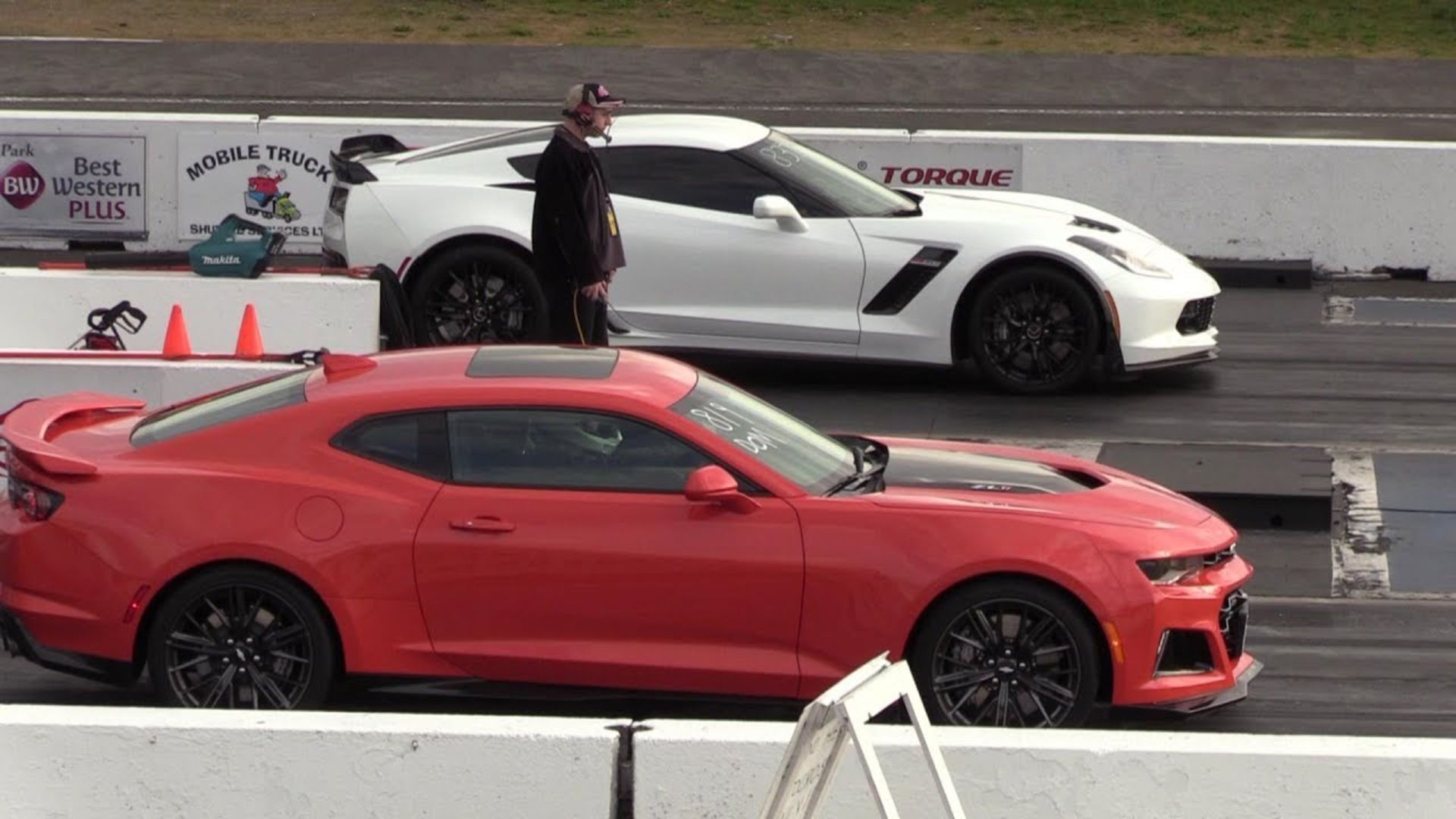 Corvette C7 z06 vs Camaro ZL1