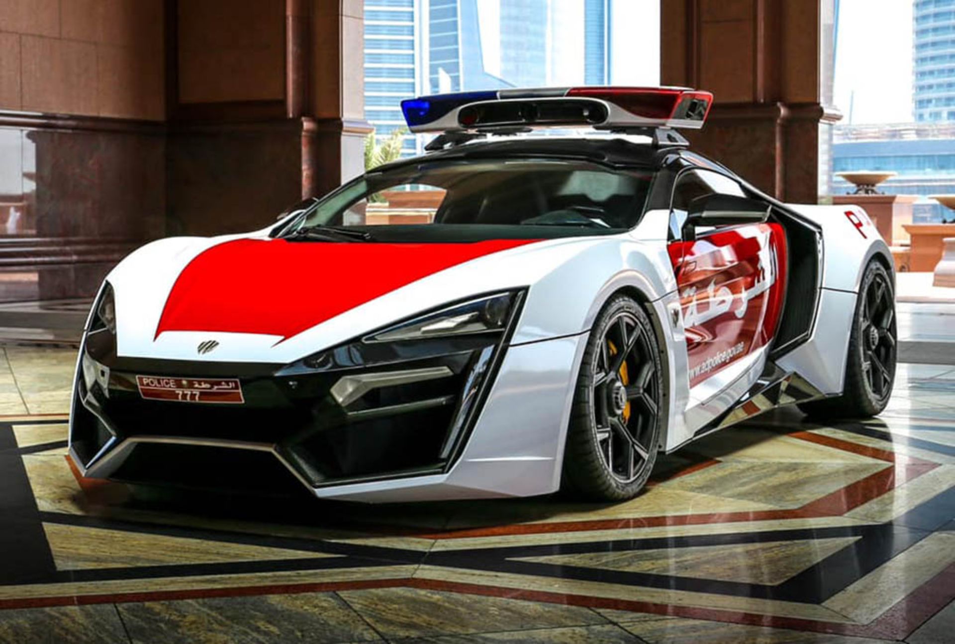 lykan-hypersport-abu-dhabi-police-1