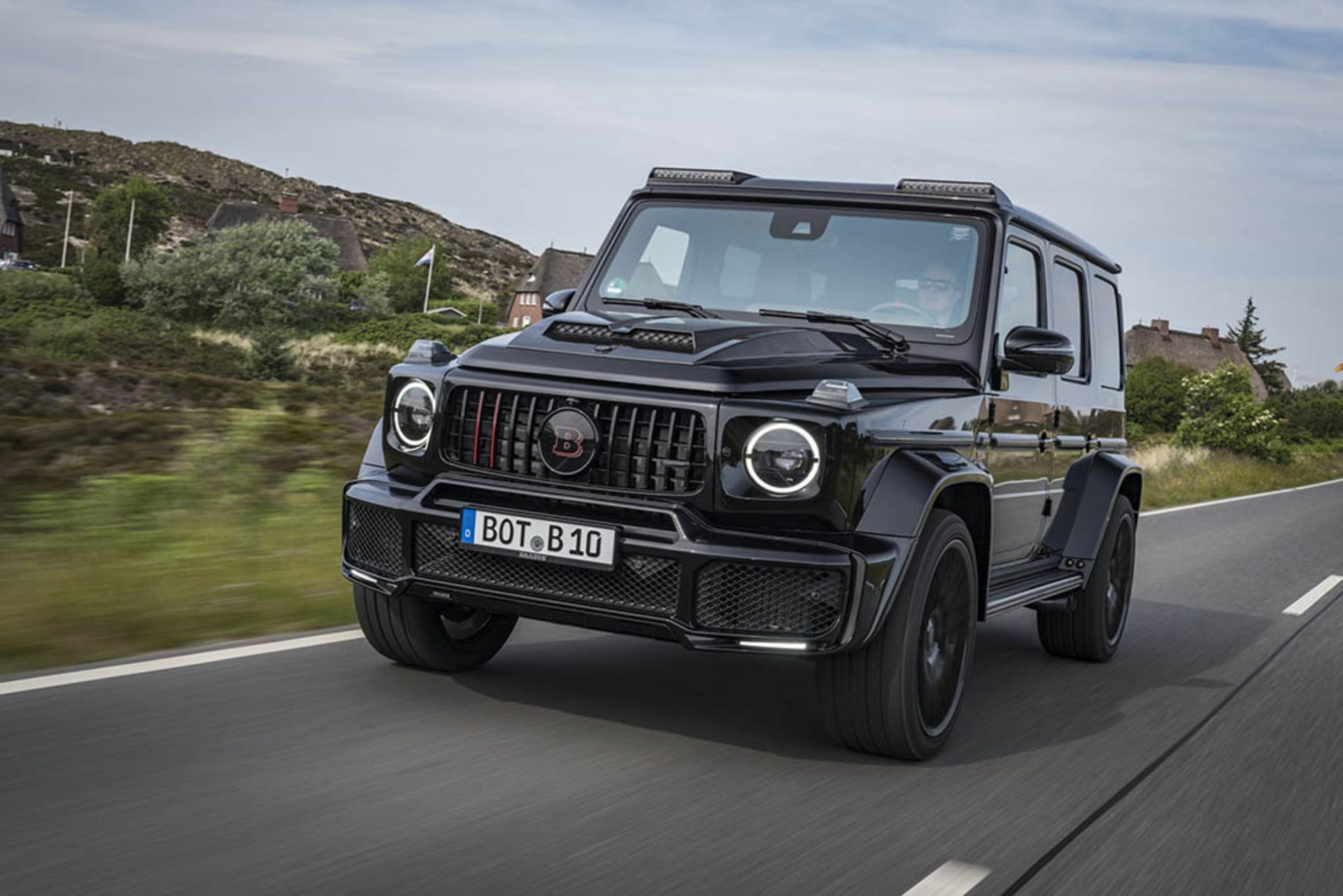 brabus-black-ops-800-43
