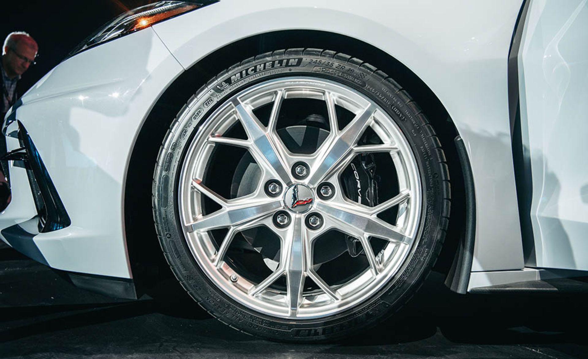 2020-chevy-corvette-tire