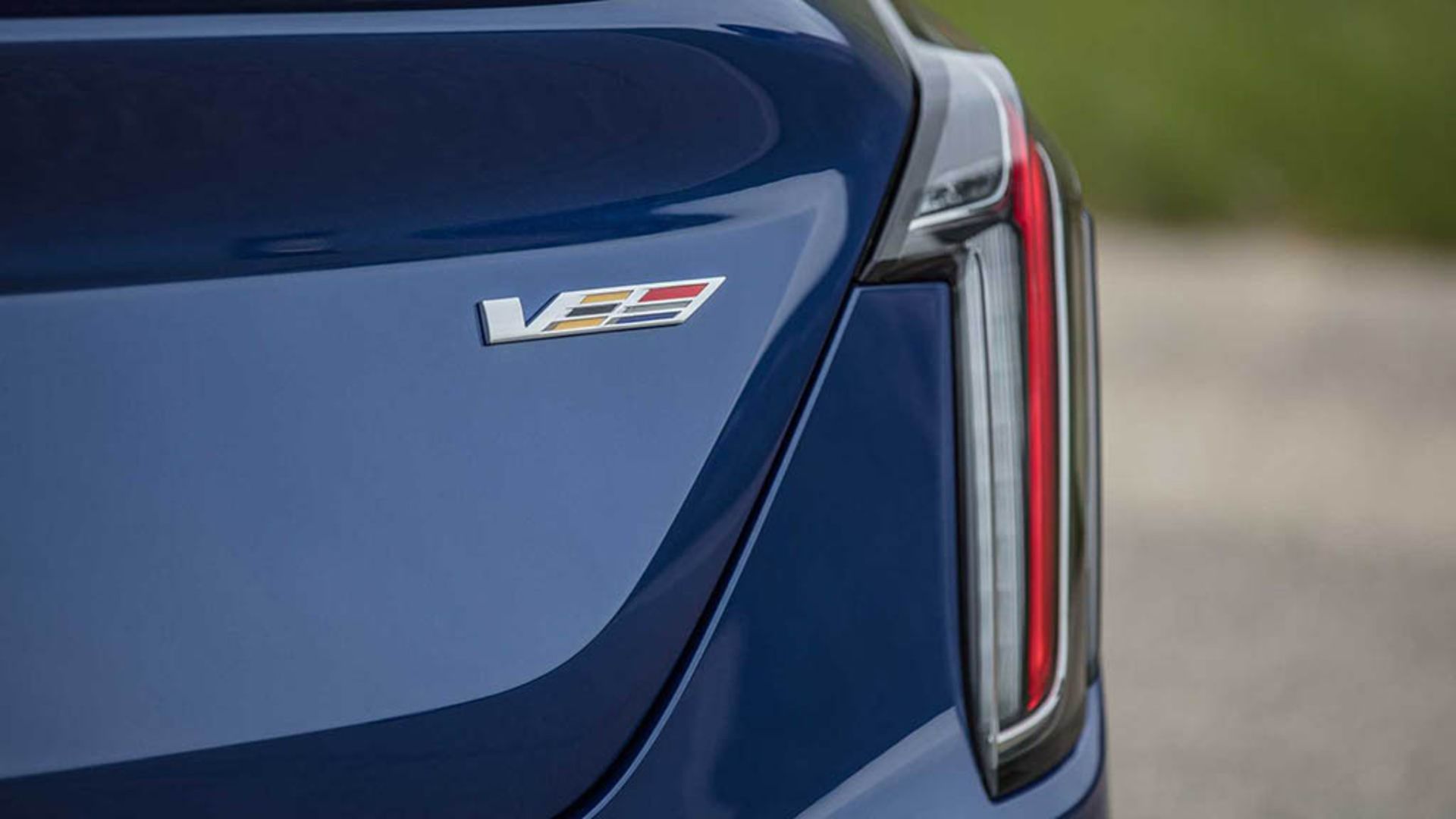 2020-cadillac-ct4-v 5