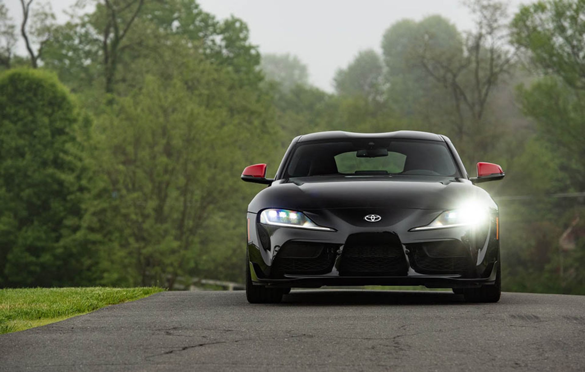 2020-toyota-supra-launch-edition-01