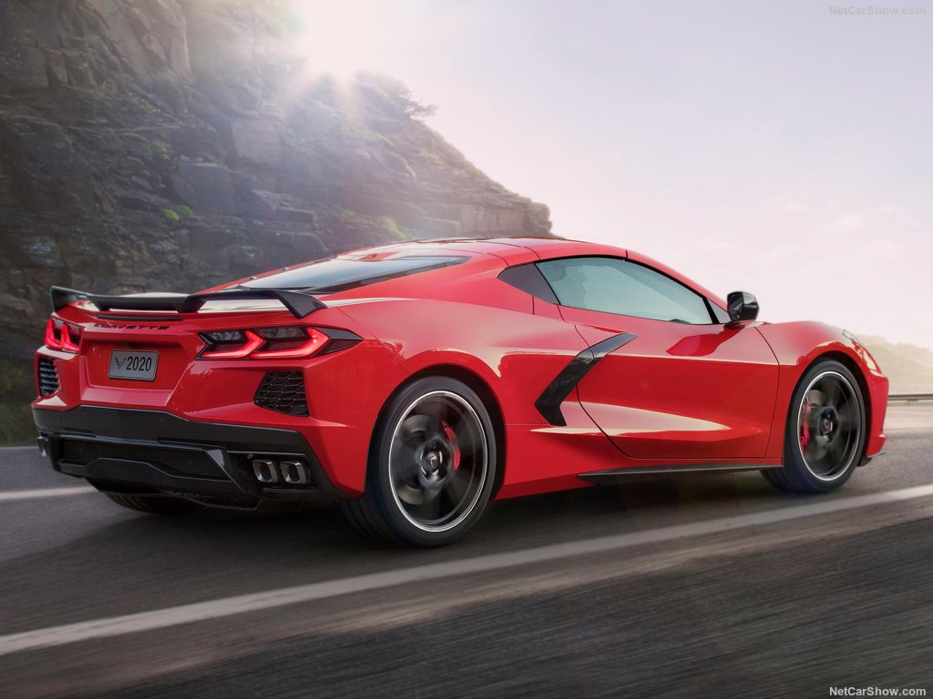 Chevrolet-Corvette_C8_Stingray-2020-1024-05