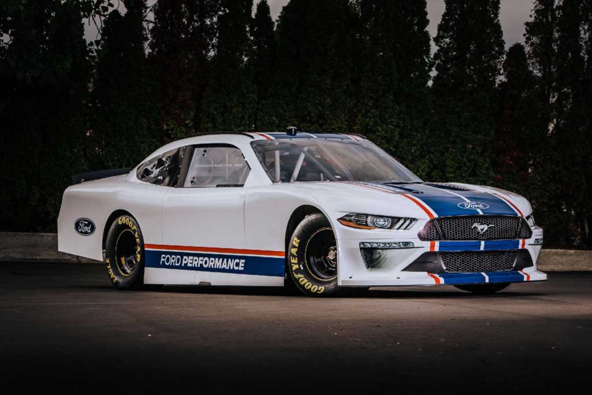Ford-Mustang-NASCAR-2020-1