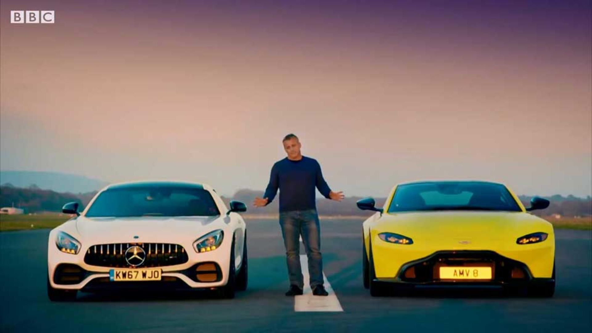 Vantage-VS-AMG-GT-S-4