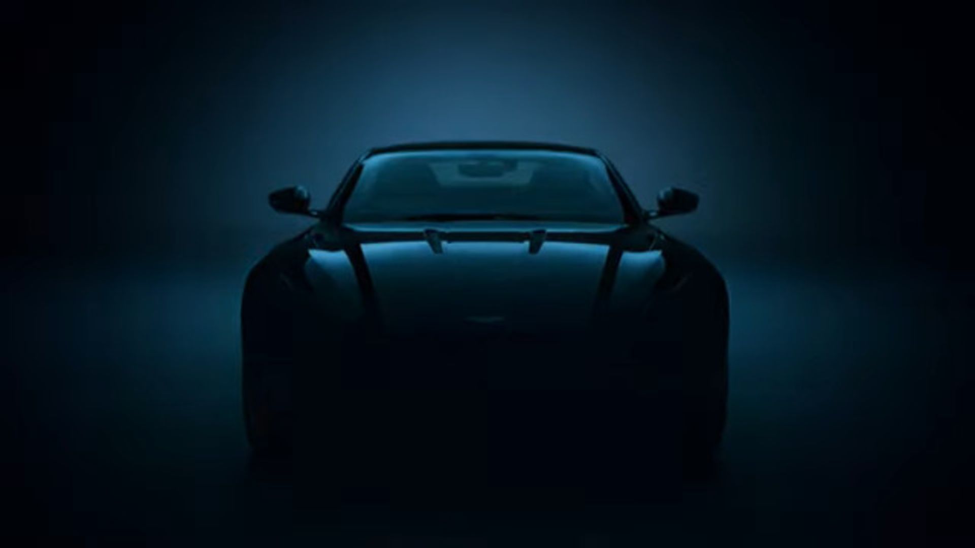 aston-martin-dbx-4