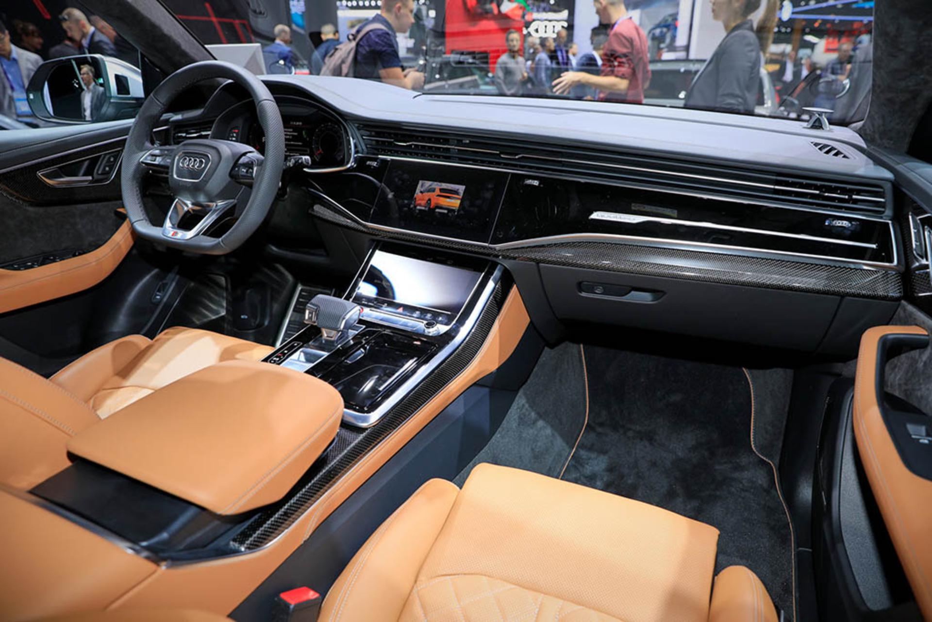 2020-audi-sq8-iaa-livepics-17