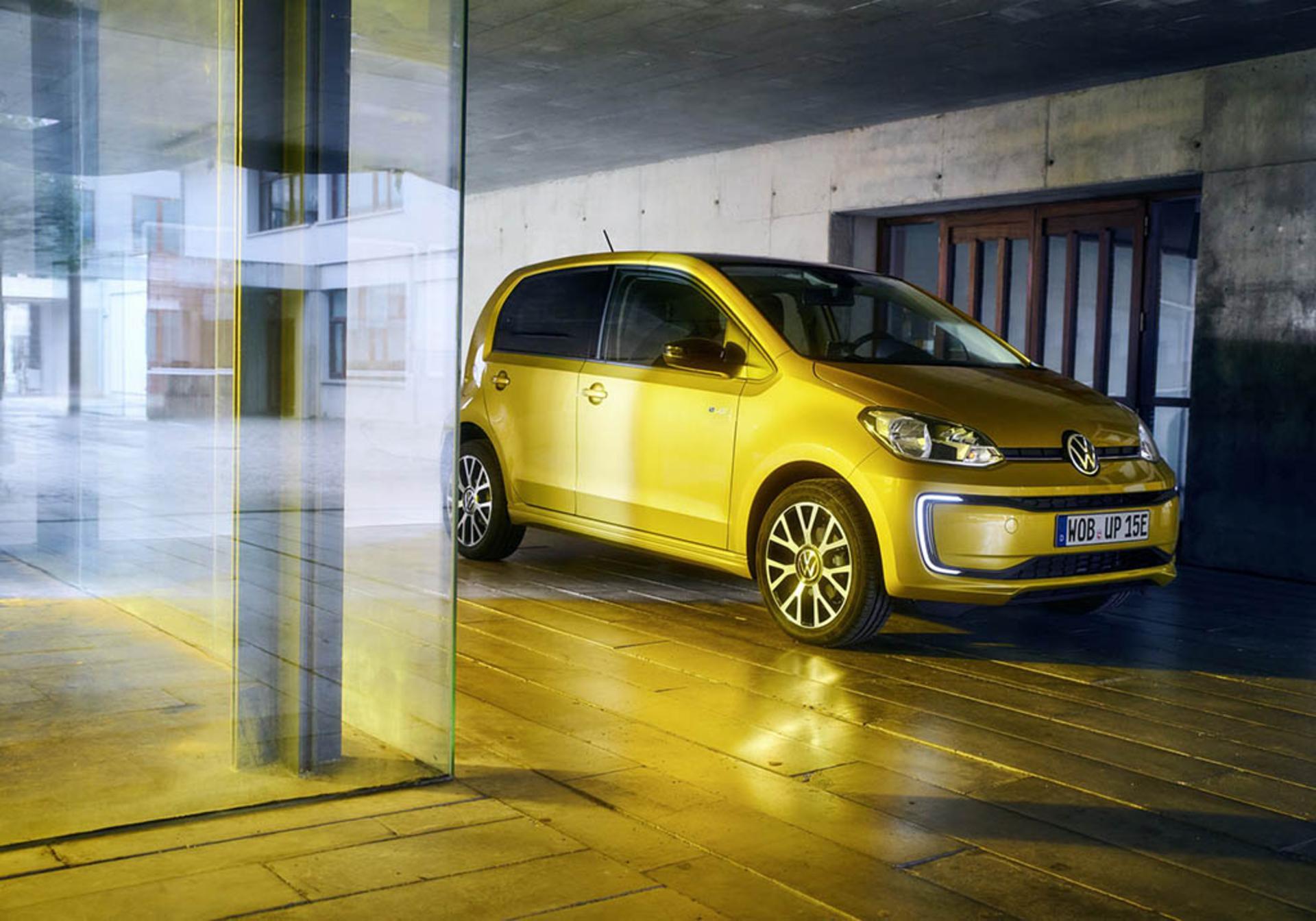 2020-vw-e-up-01
