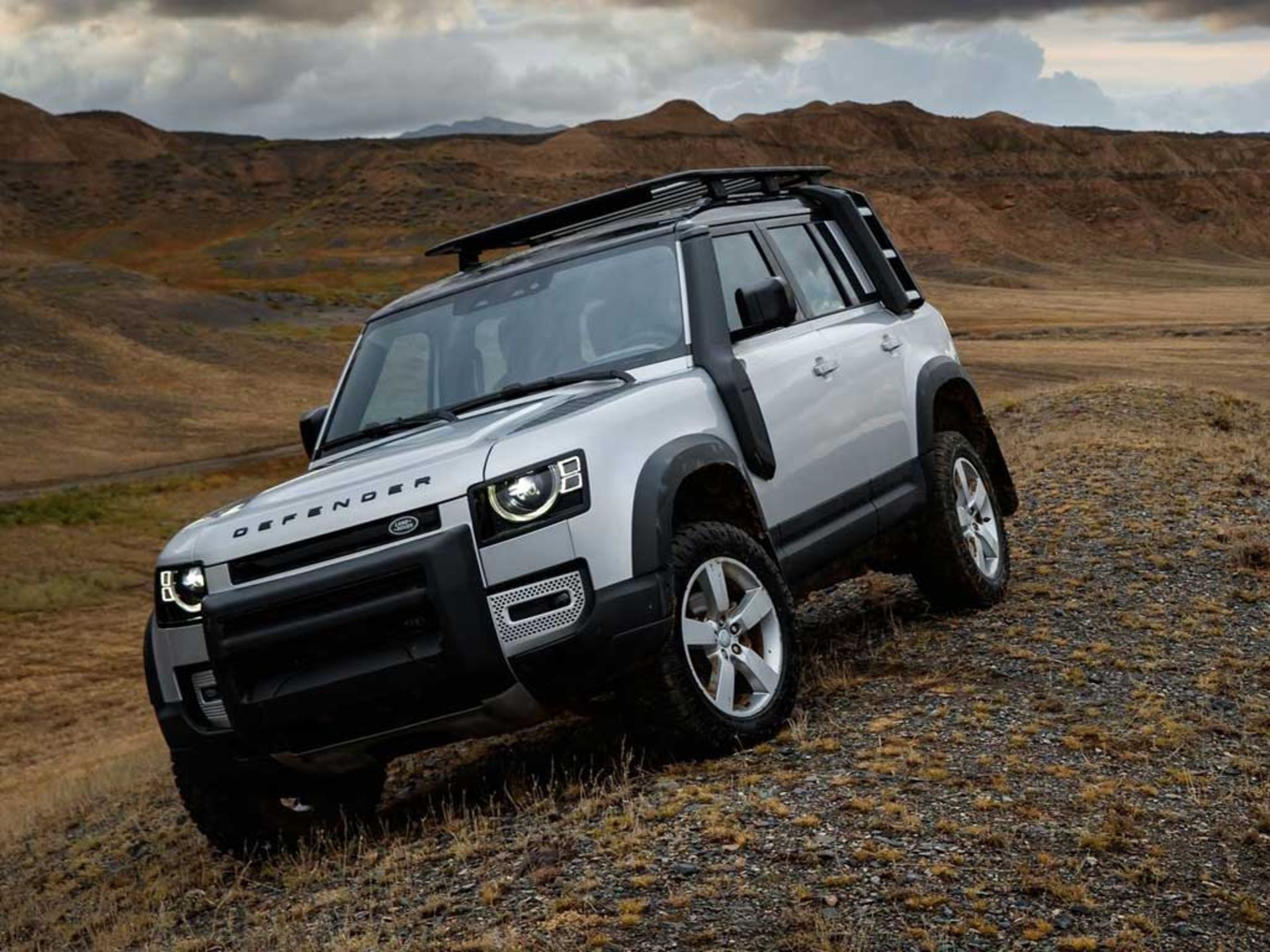 Land_Rover-Defender-110-4