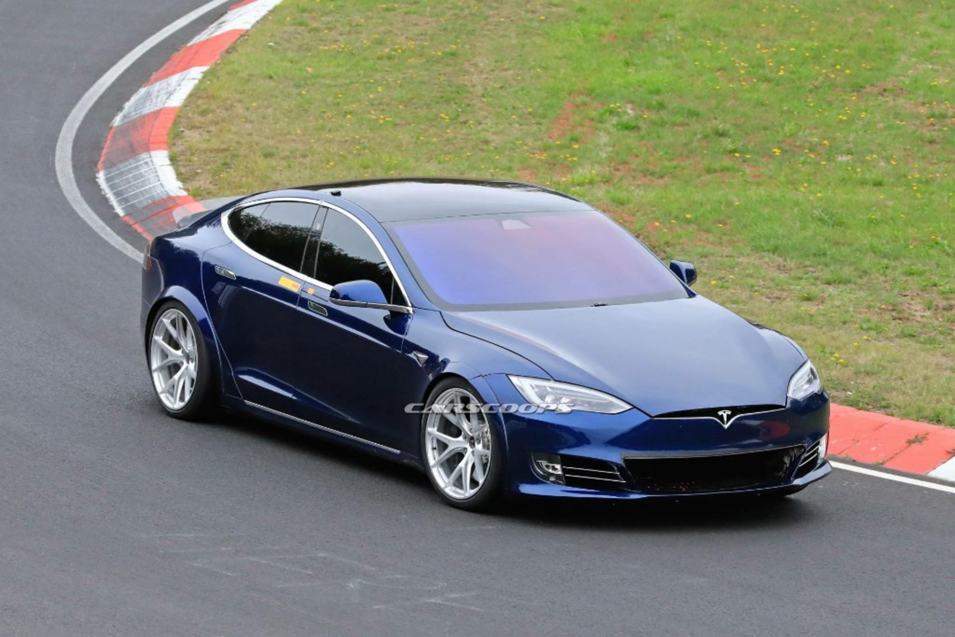 ab13ae2f-tesla-model-s-nurburgring-lap-record-attempt-23