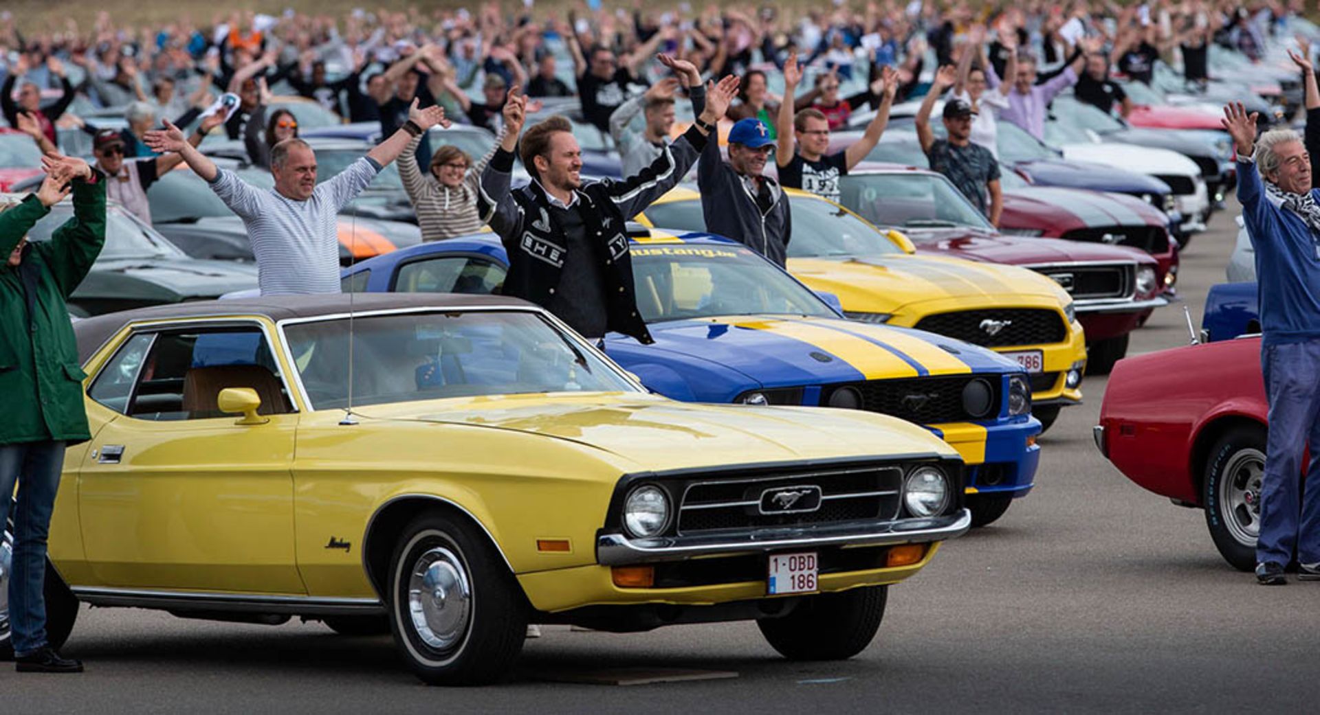 ford-mustang-largest-parade-world-record-7