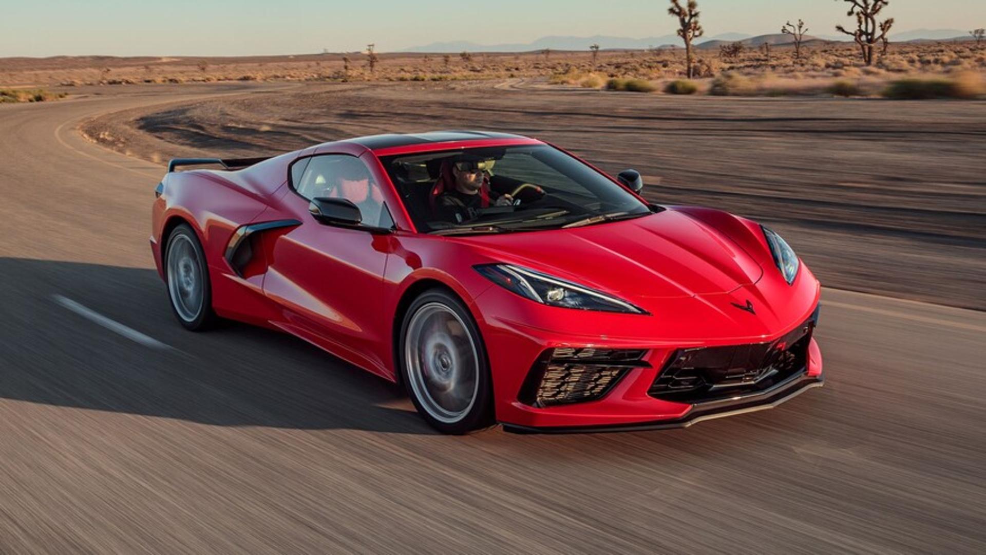 2020-Chevrolet-Corvette-3LT-Z51-front-three-quarter-in-motion-2