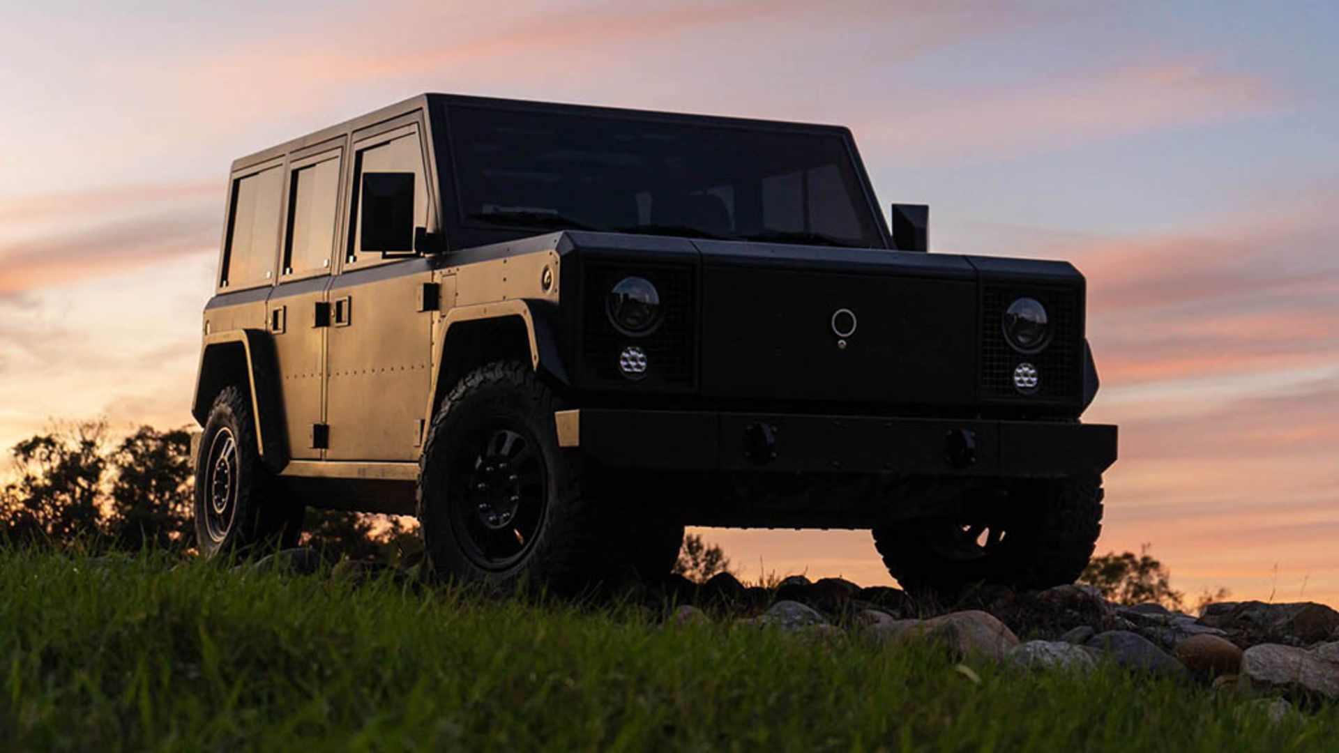 2020-bollinger-b1-electric-suv-5