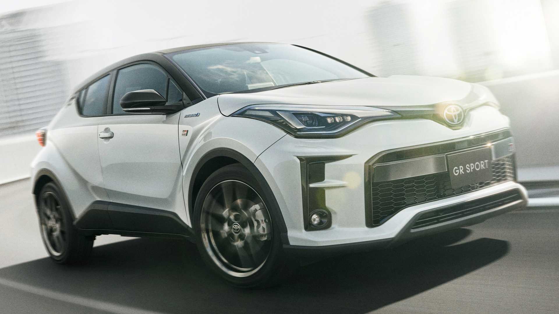 2020-toyota-c-hr-by-gazoo-racing 0