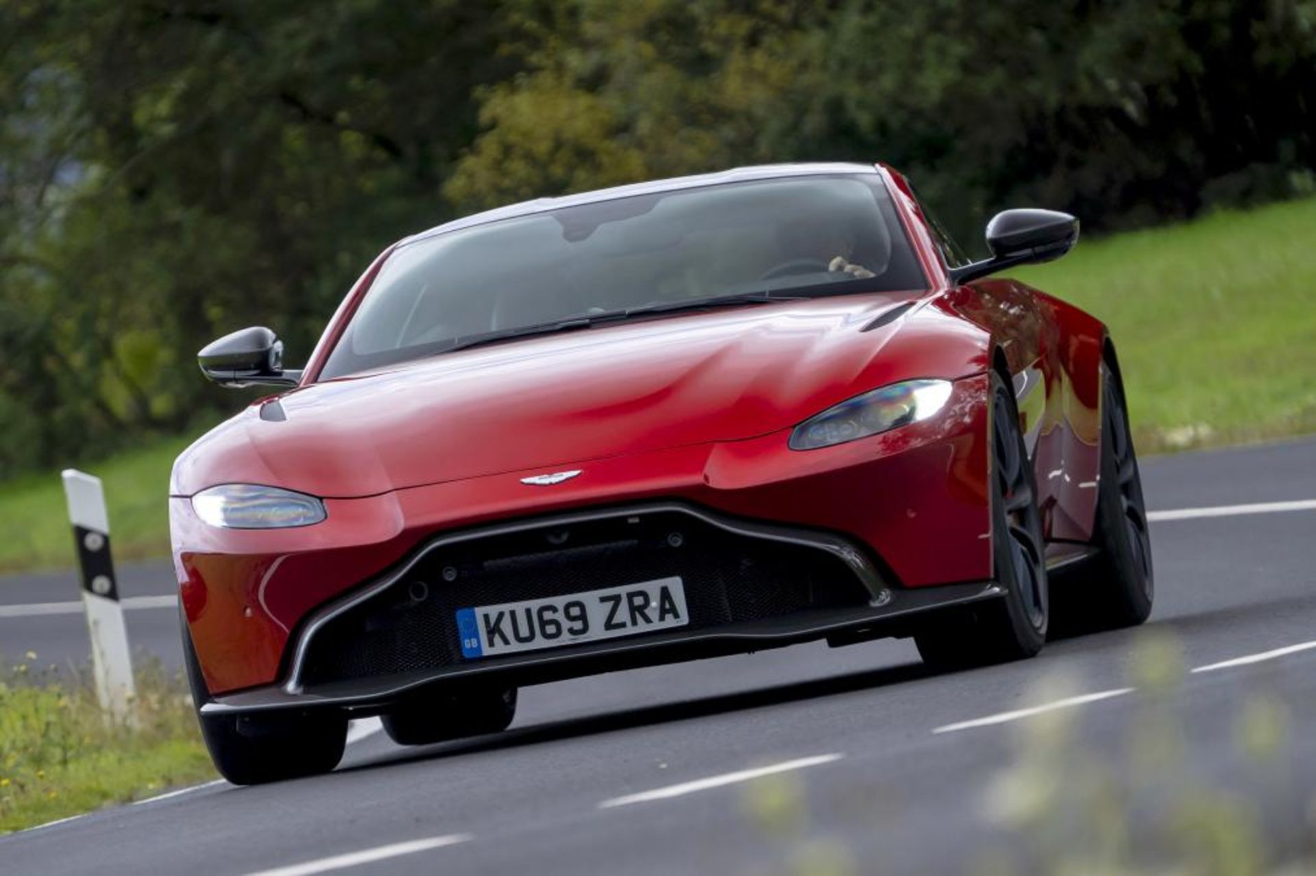Aston Martin Vantage AMR 2019 (4)
