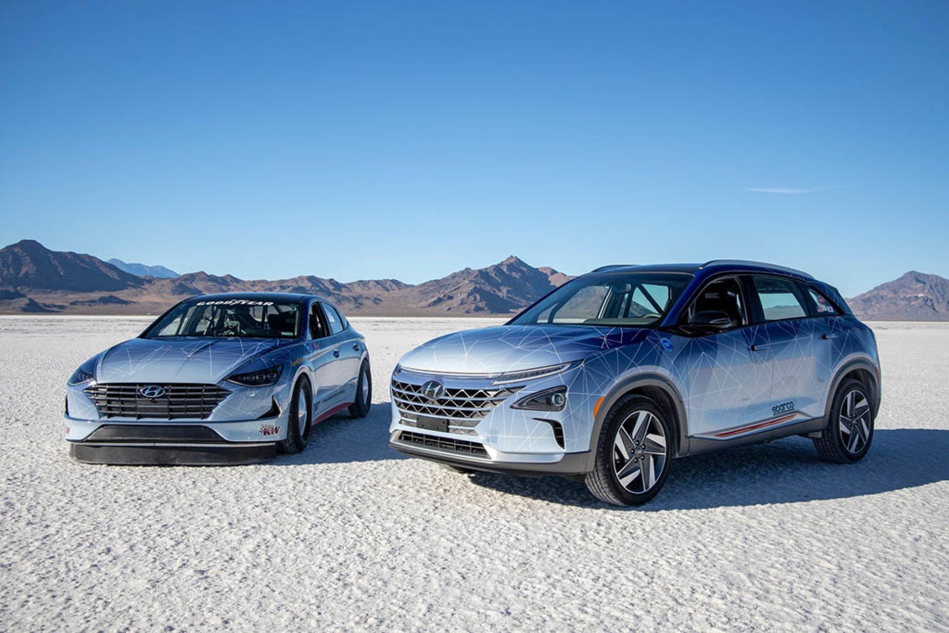 hyundai-nexo-and-sonata-hybrid-land-speed-record-concepts-2