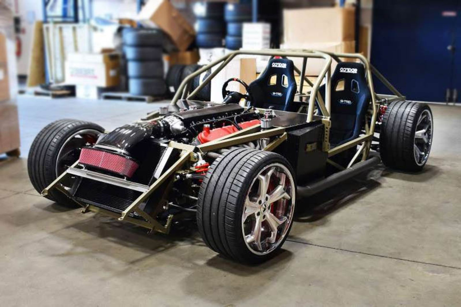 v12-supercar-von-factory-five_