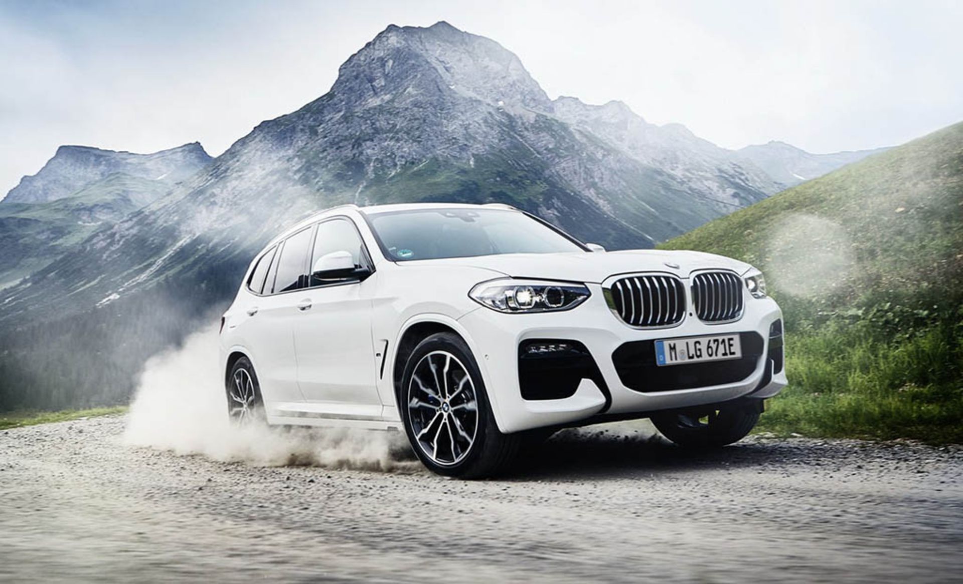 2020-bmw-x3-xdrive30-phev-1