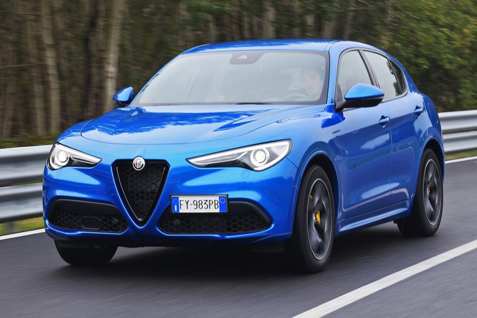 Alfa Romeo Stelvio (7)
