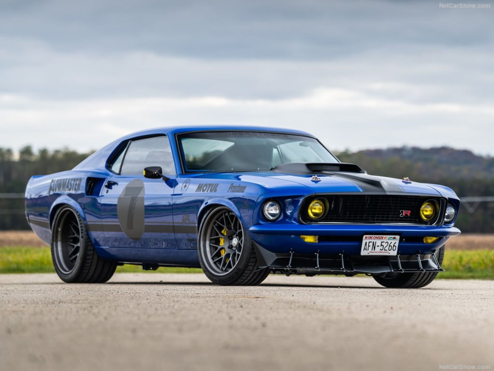 Ford-Mustang_Mach_1_UNKL_by_Ringbrothers-1969-1024-07