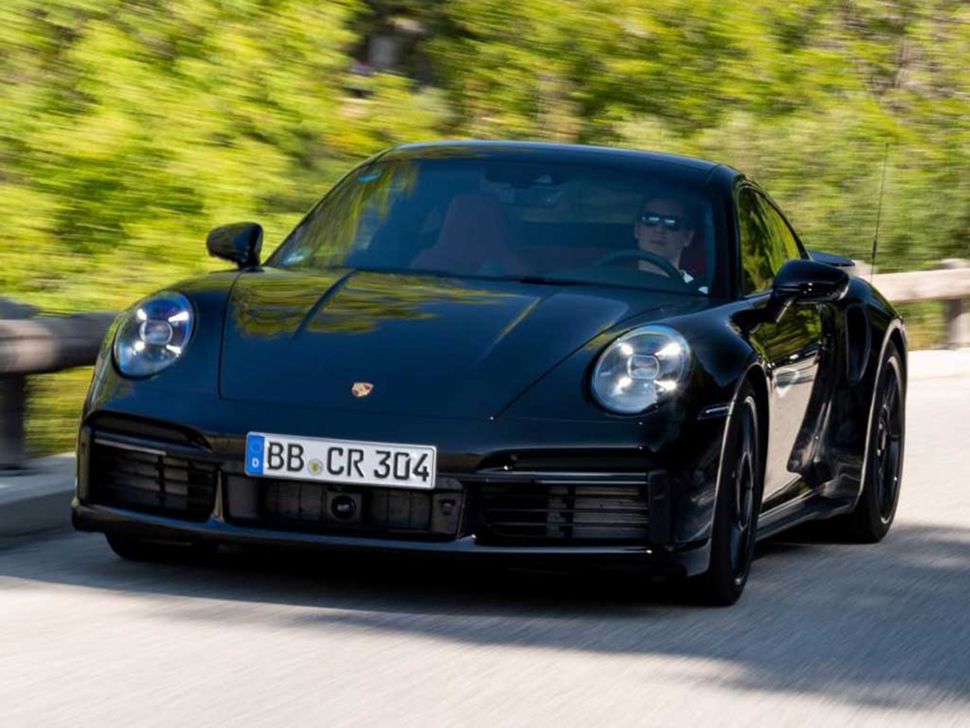 Porsche-911-992-Turbo-3