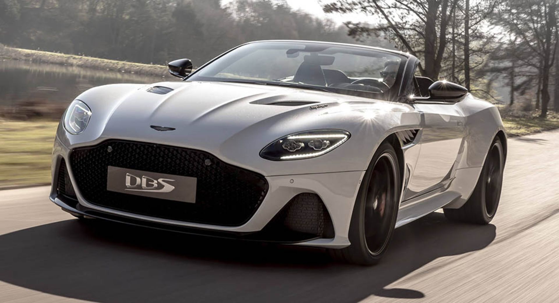 2019-aston-martin-dbs-superleggera-volante-0