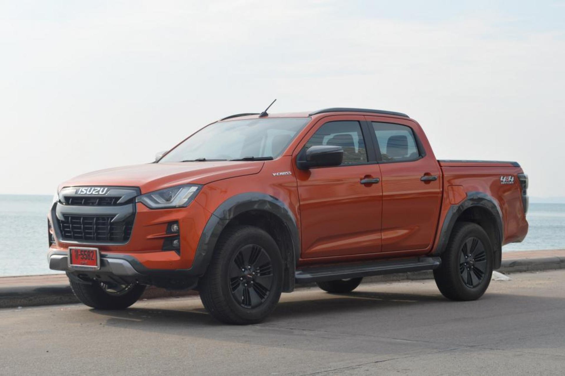 Isuzu D-Max 2020 (1)