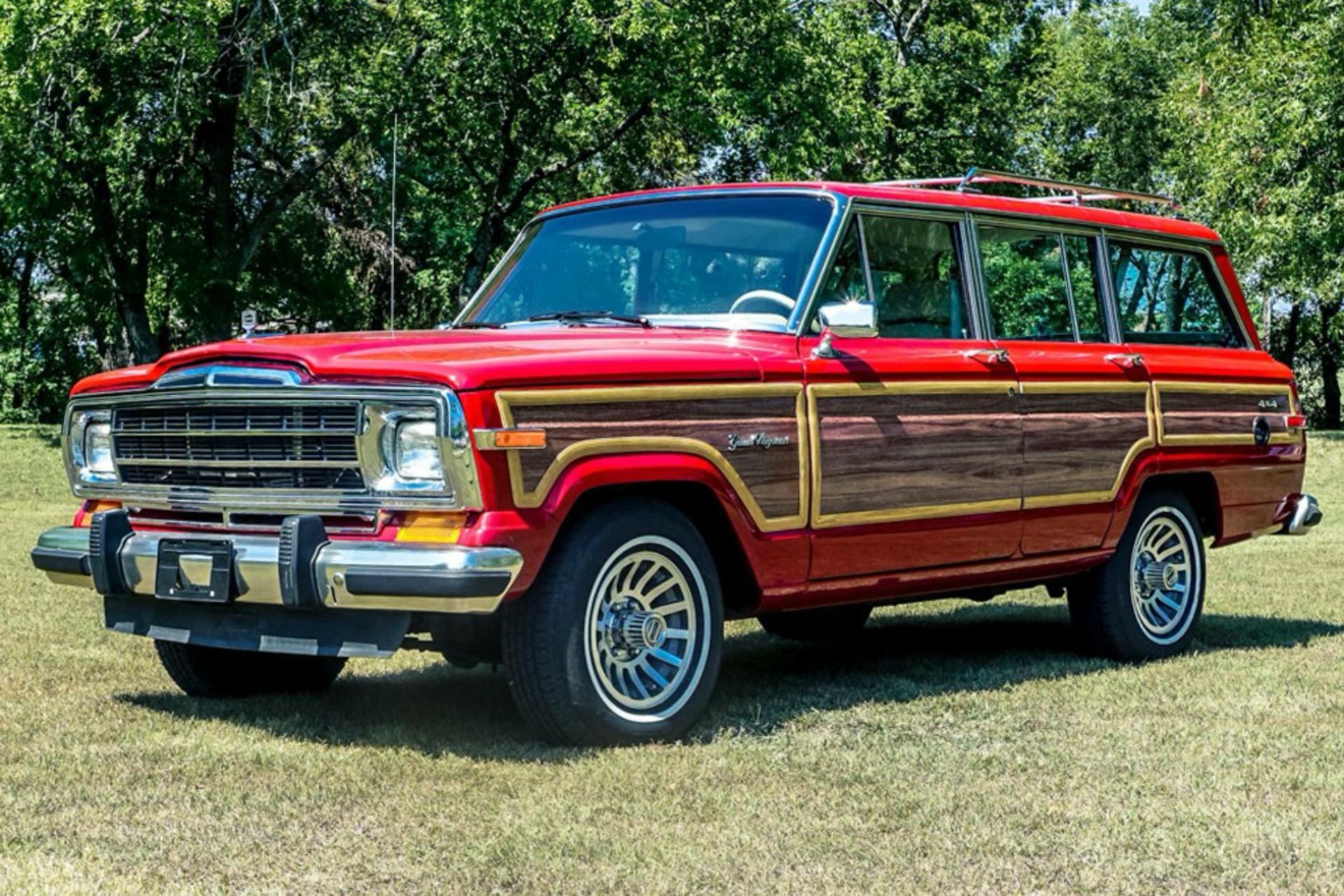 Jeep-Grand-Wagoneer-Hellcat-1